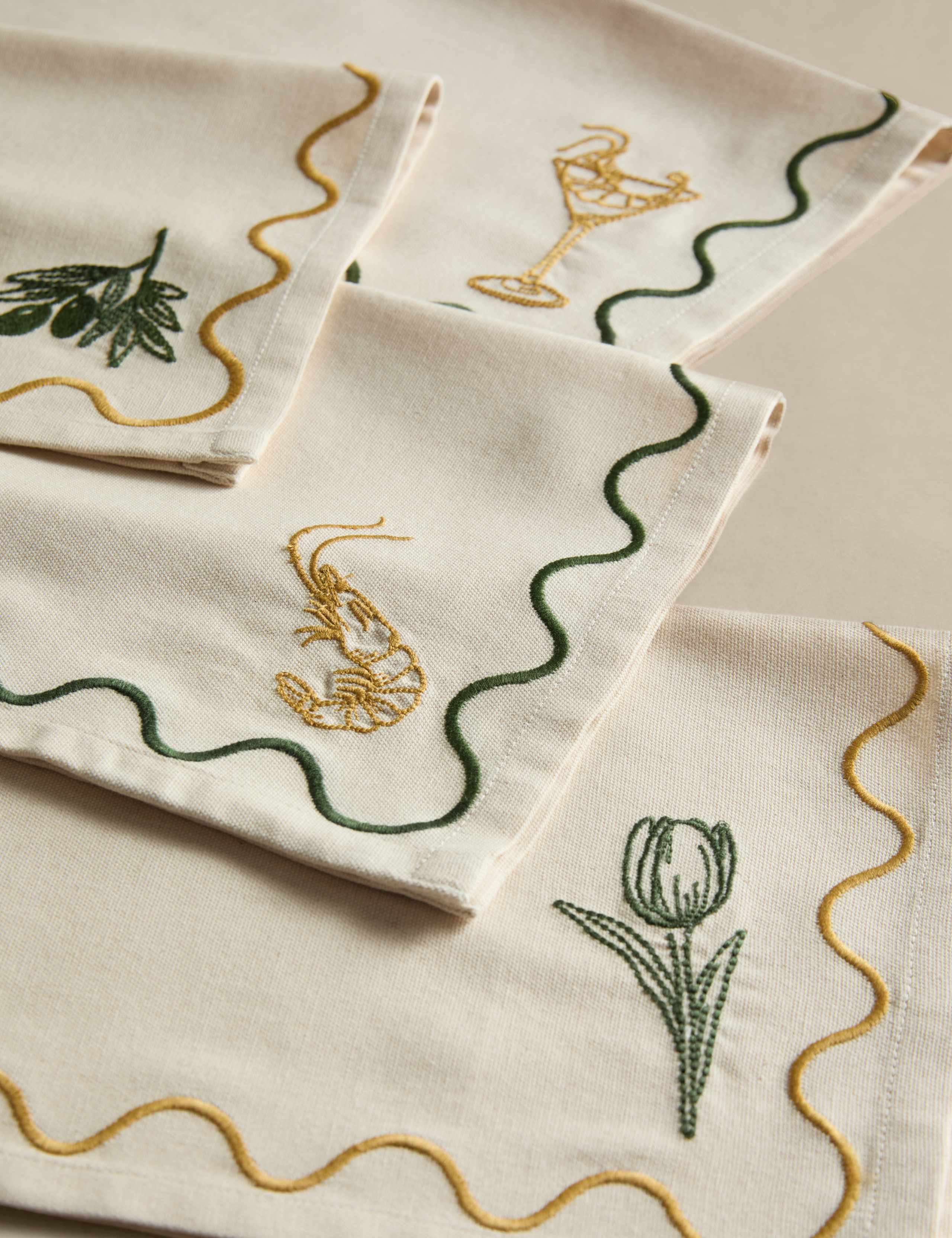 Set of 4 Pure Cotton Bistro Embroidered Napkins 3 of 4