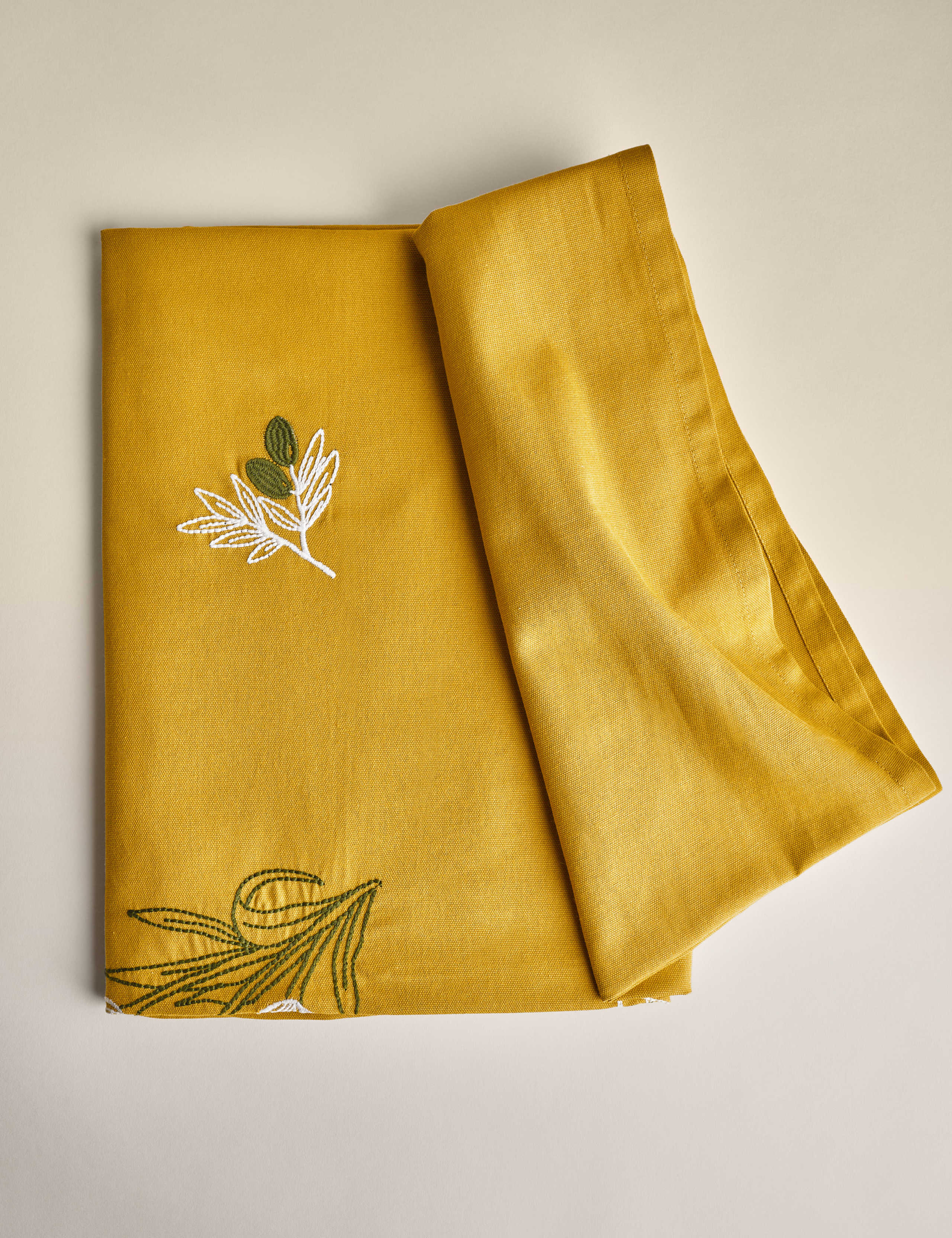 Pure Cotton Bistro Embroidered Tablecloth 5 of 7