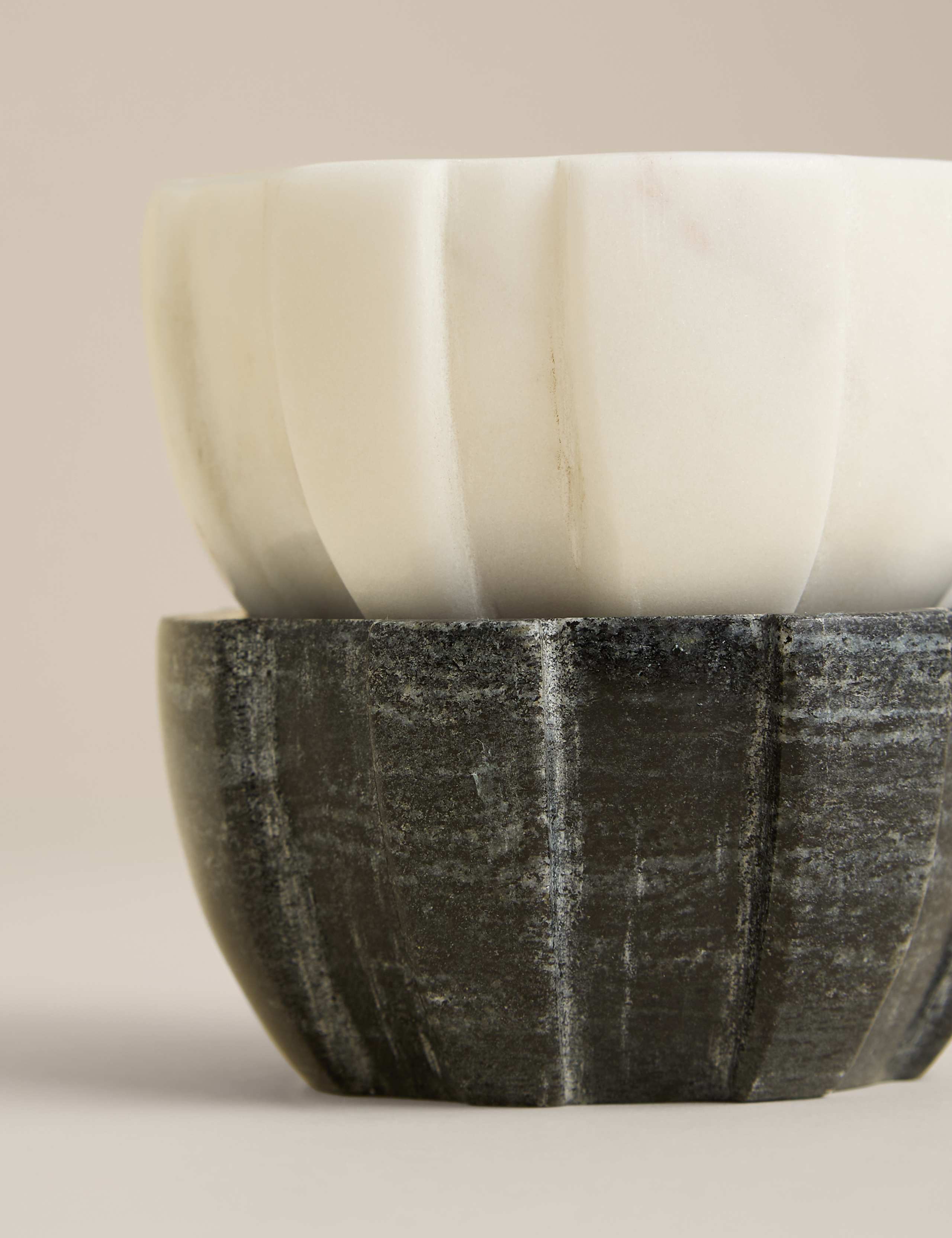 Marble Textured Pinch Pots & Tray 3 of 6