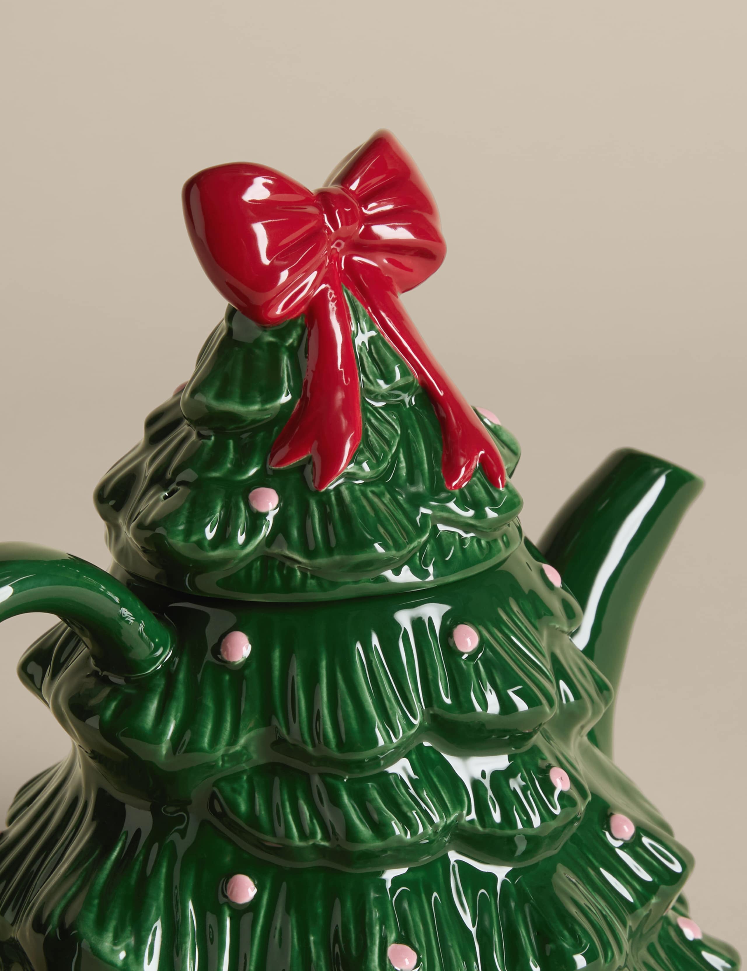 Christmas Tree Teapot 2 of 5