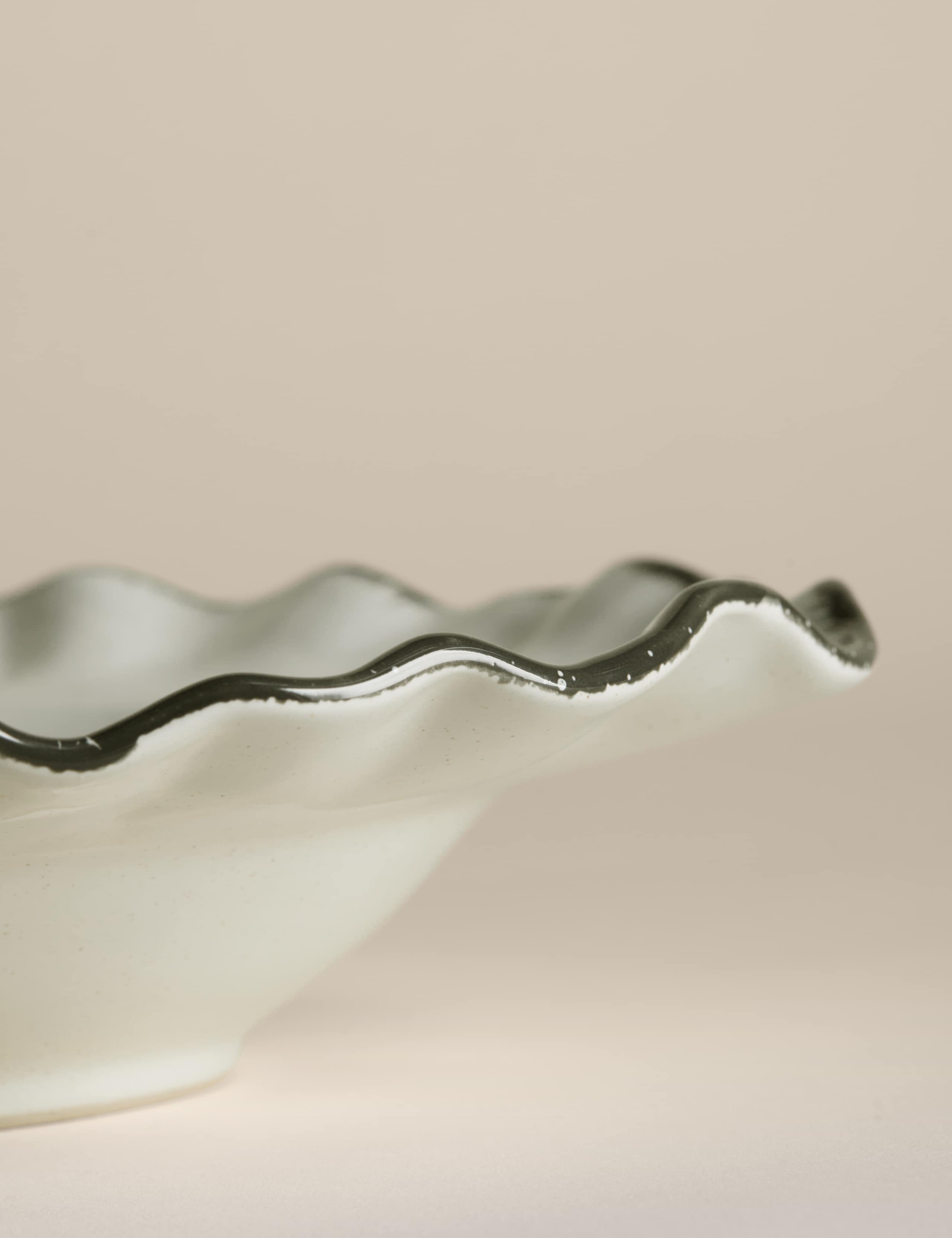 Ruffle Pasta Bowl 2 of 5