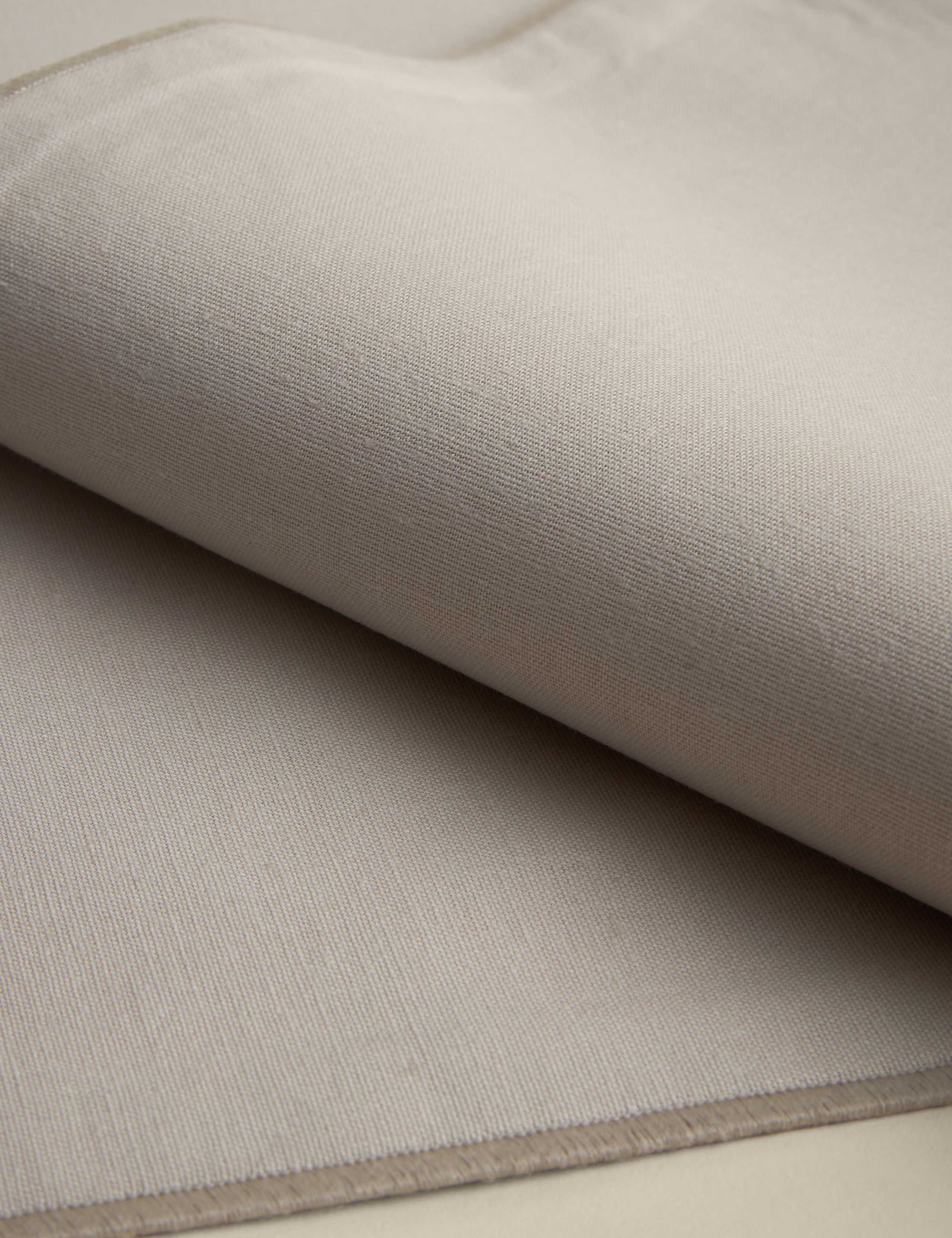 Set of 2 Cotton with Linen Embroidered Edge Placemats 2 of 4