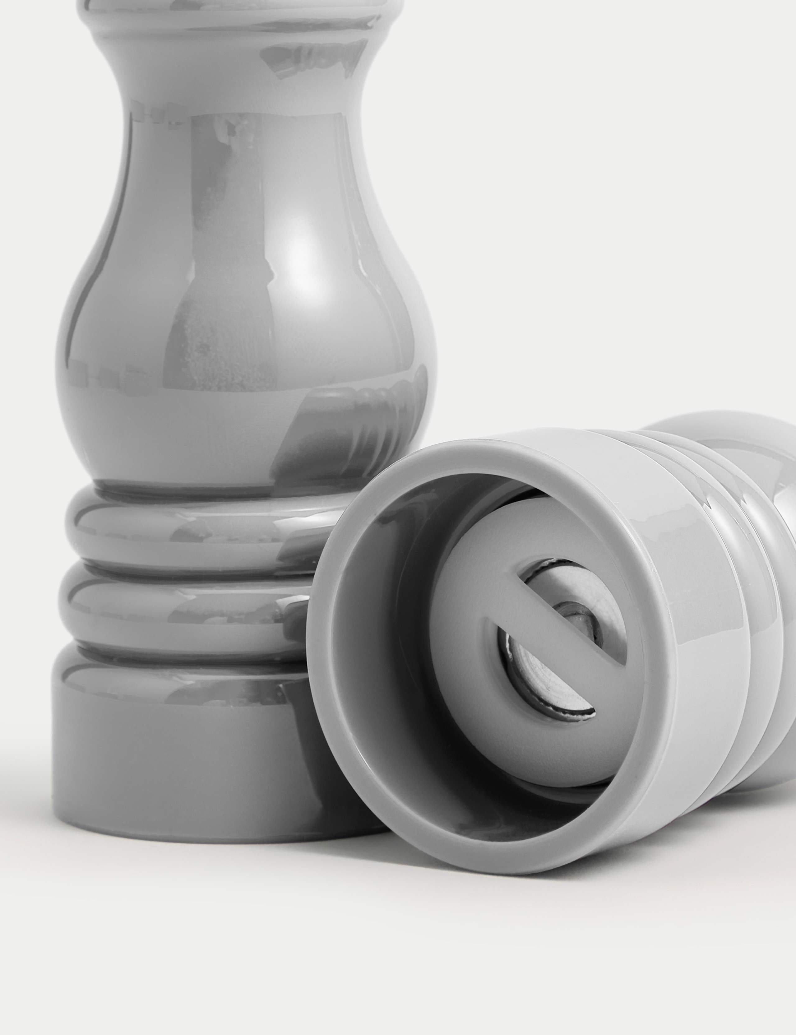 Salt & Pepper Mills 4 of 4