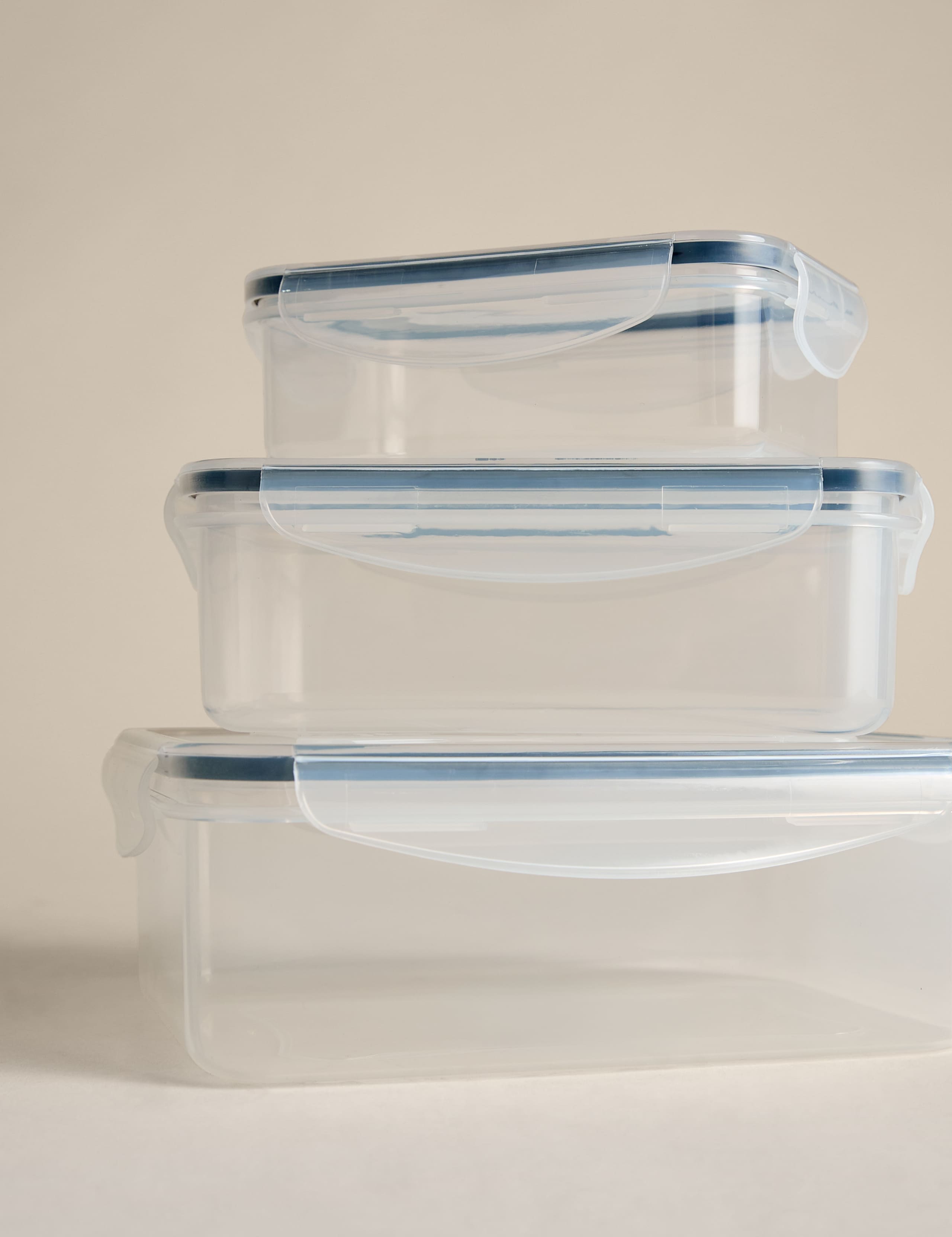 Set of 3 Food Storage Containers 4 of 5