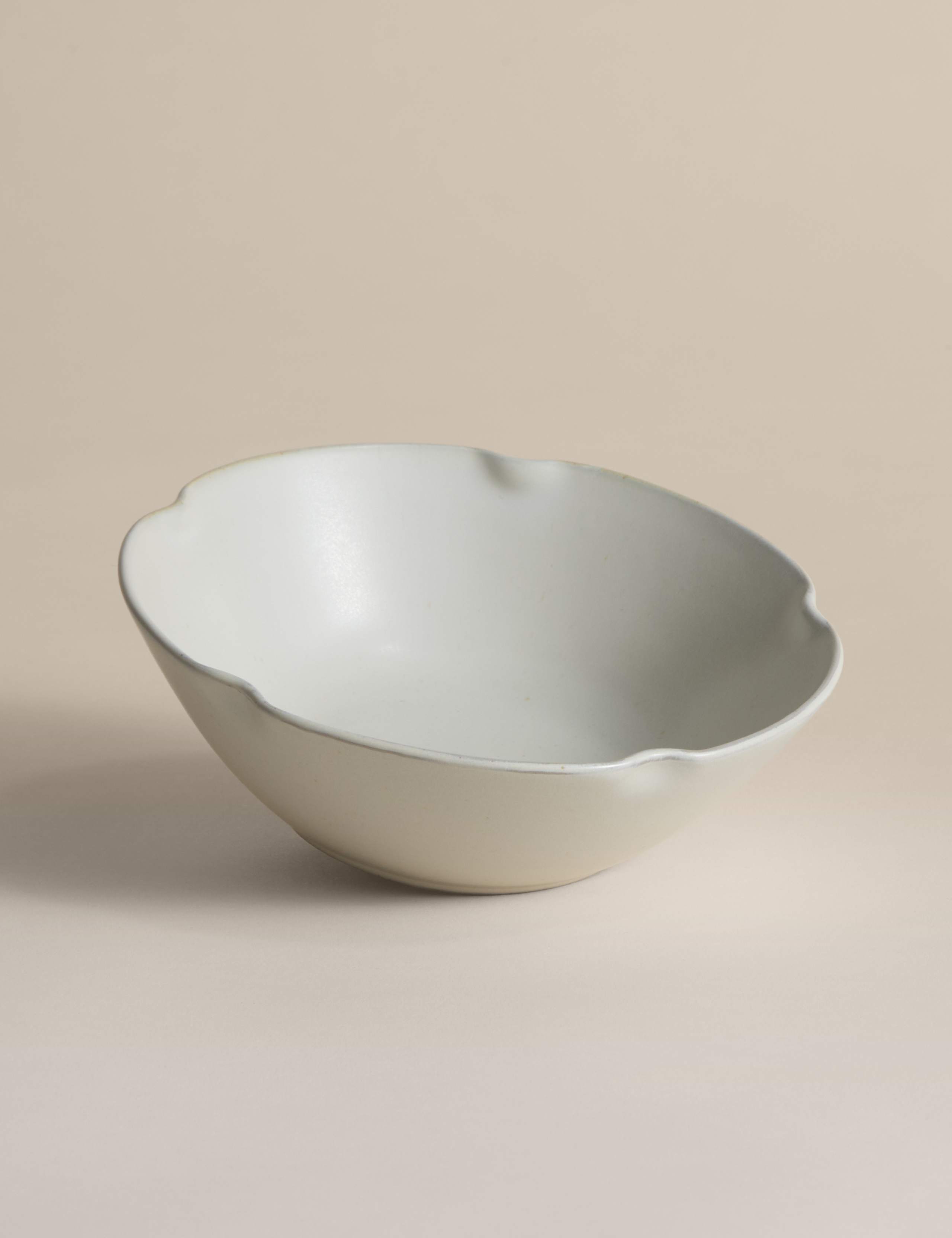 Crimped Scallop Cereal Bowl 1 of 3