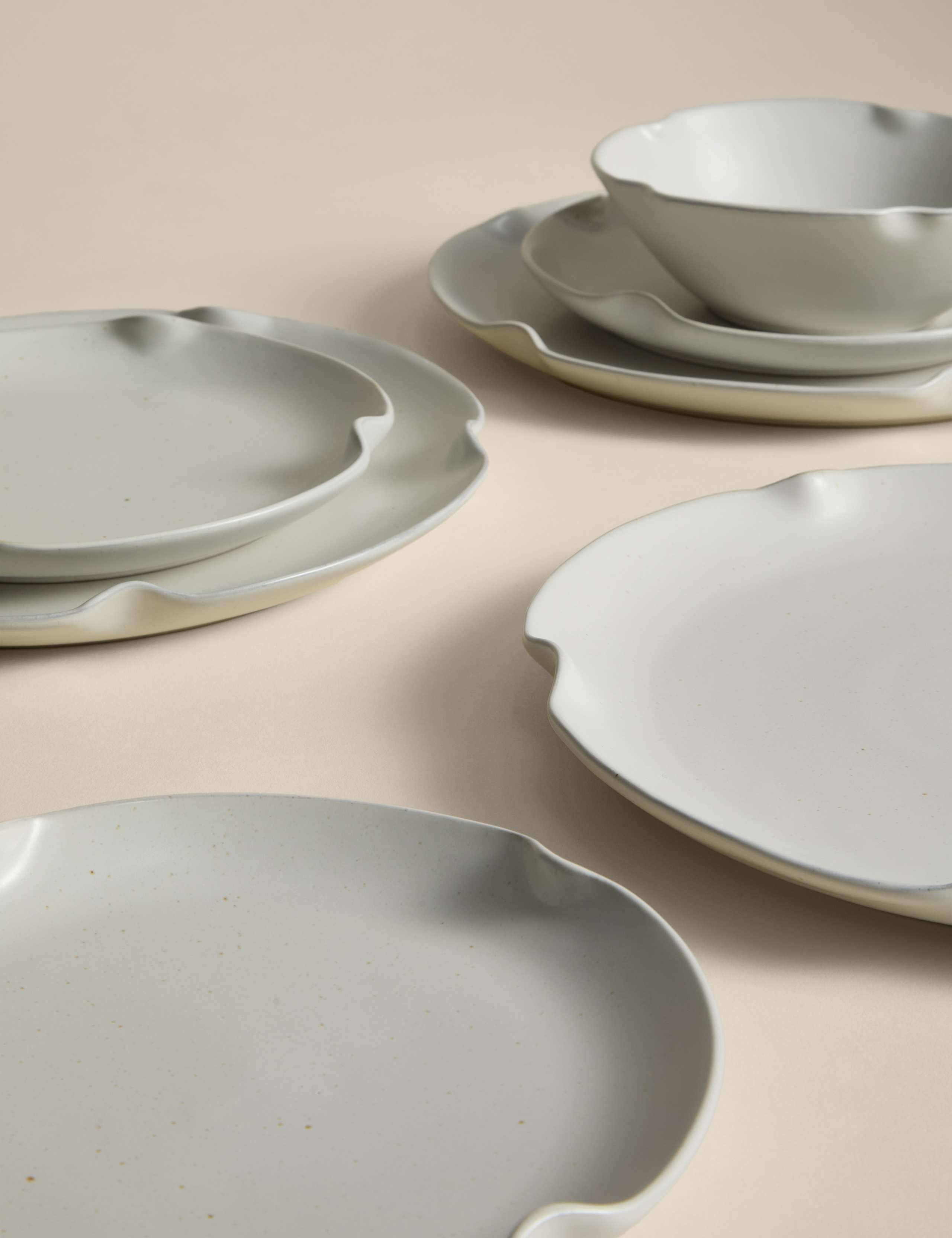 12 Piece Crimped Scallop Dinner Set 1 of 6