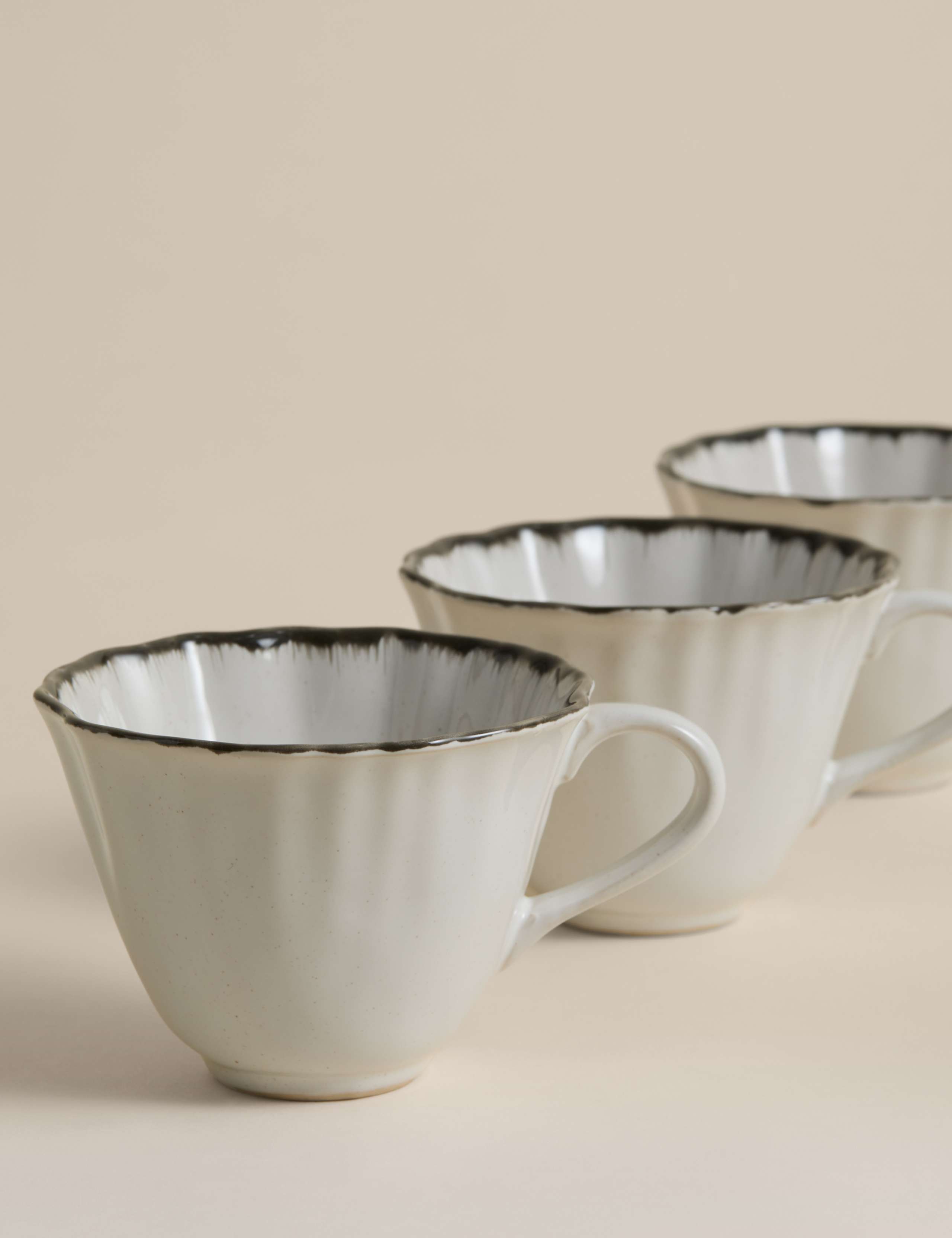Set of 4 Ruffle Stoneware Cups & Saucers 4 of 5