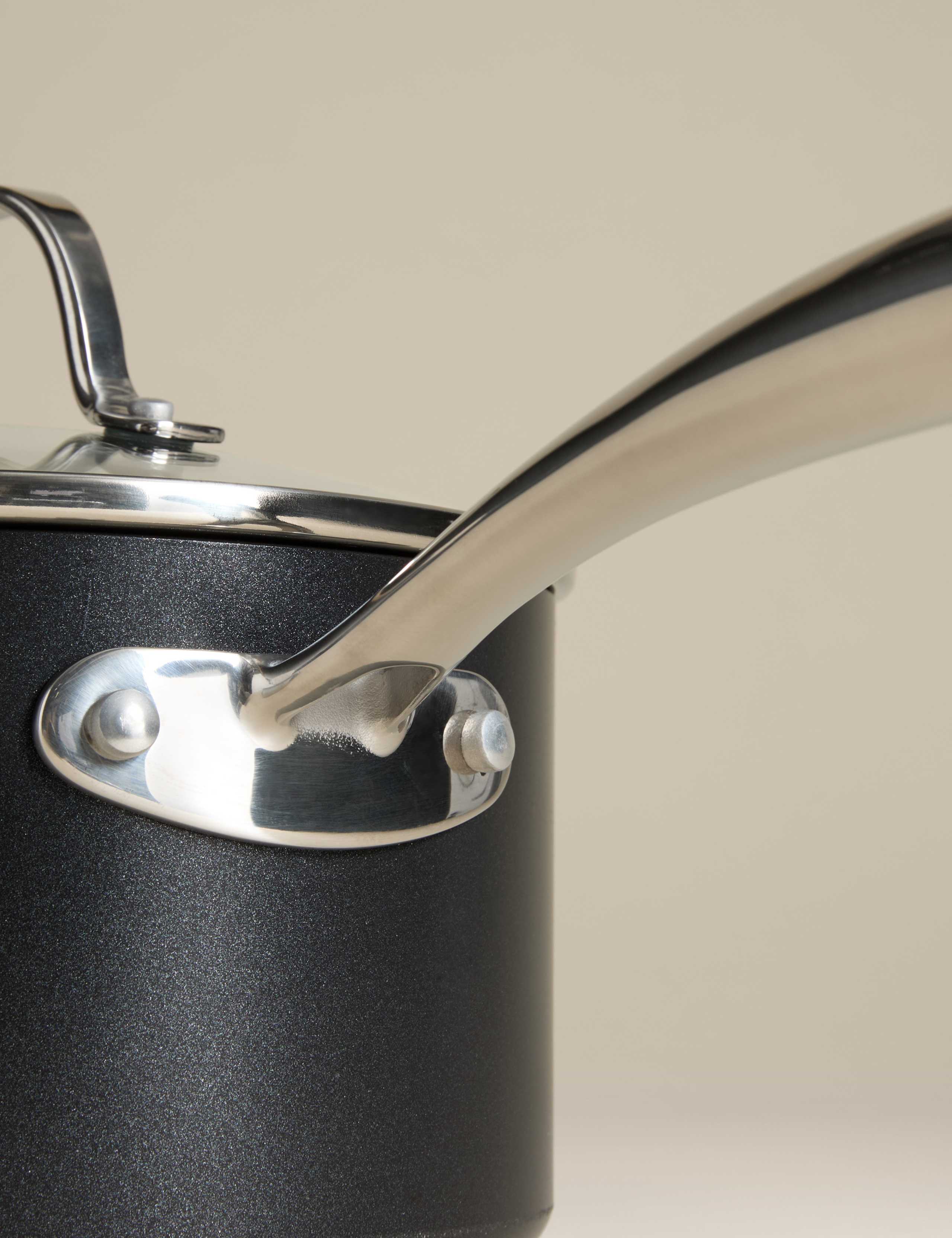 Aluminium 18cm Non-Stick Saucepan 2 of 4