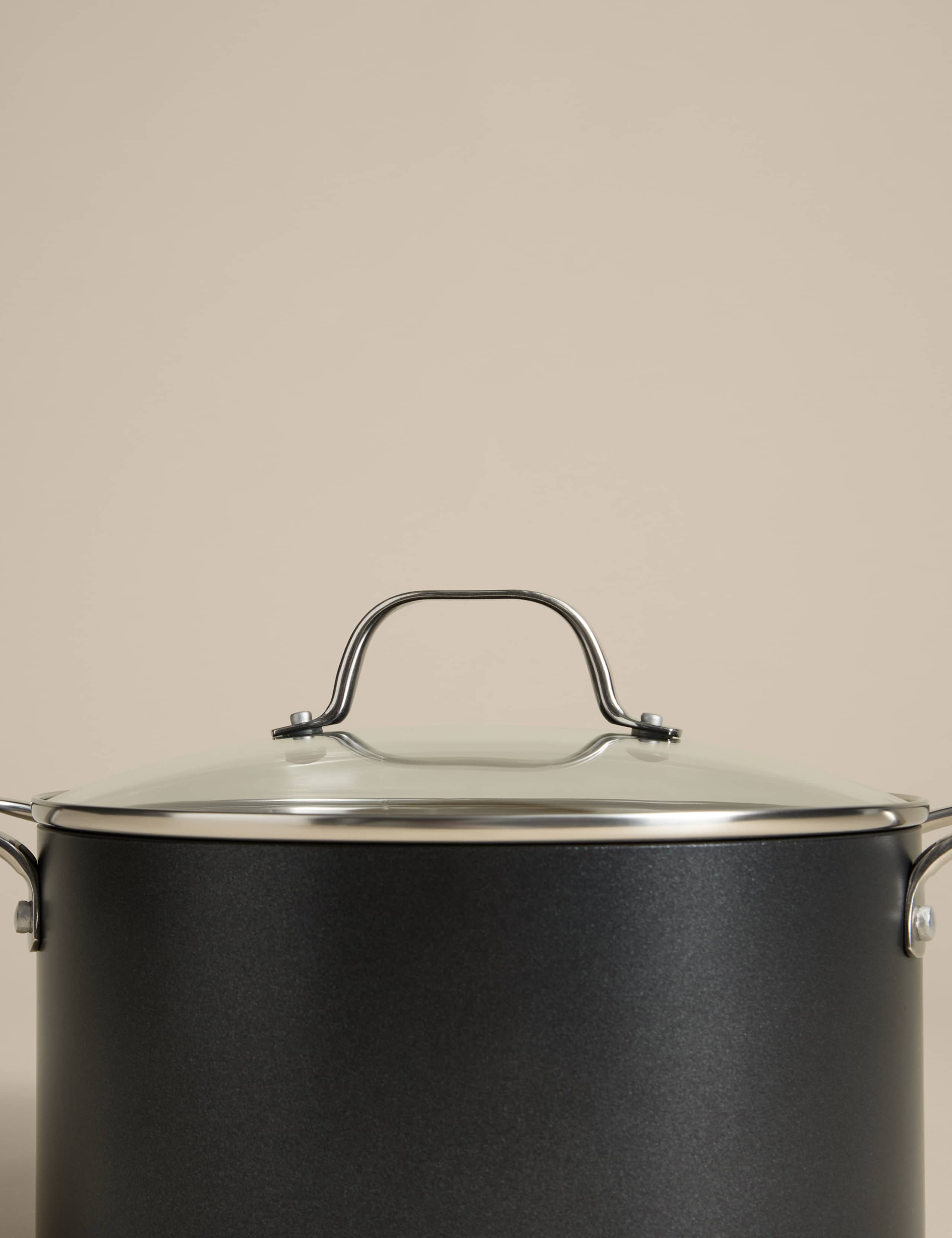 Aluminium 24cm Non Stick Pro Stock Pot 4 of 5