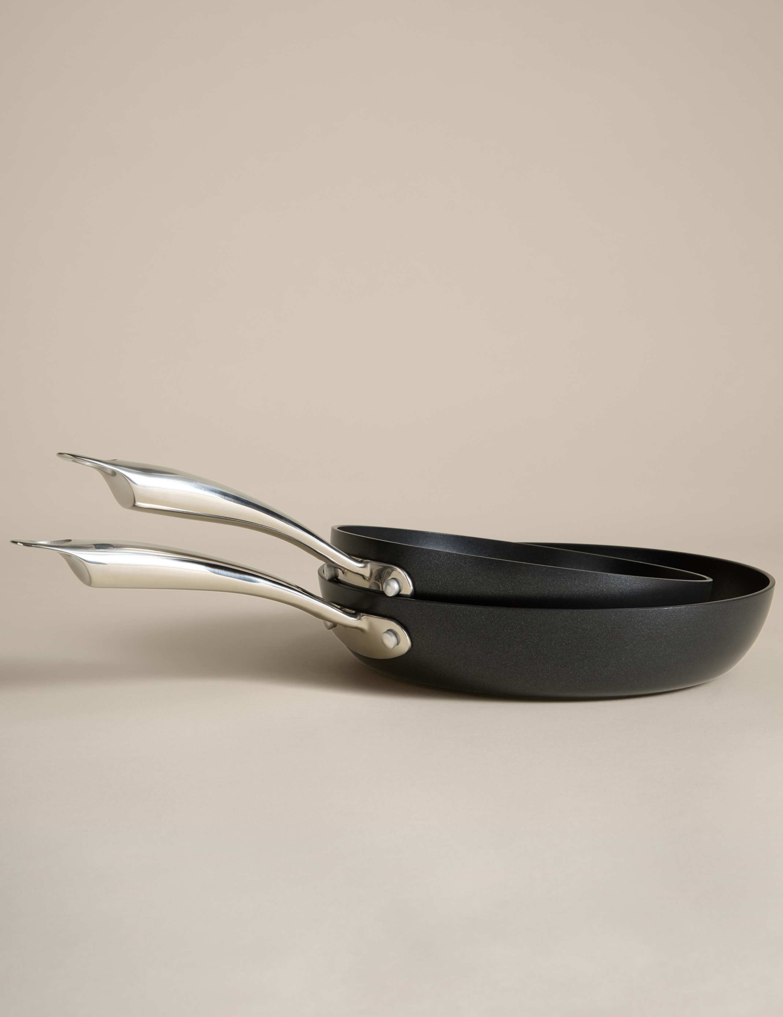 2 Piece Aluminium Non-Stick Frying Pans 2 of 5