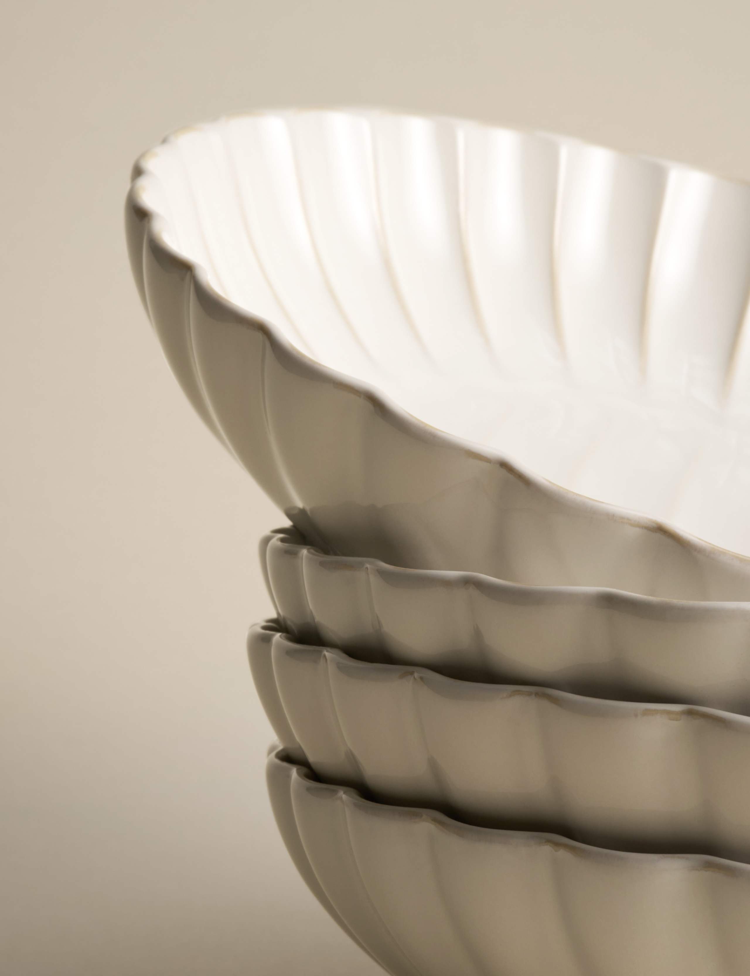 Set of 4 Scallop Pasta Bowls 3 of 5