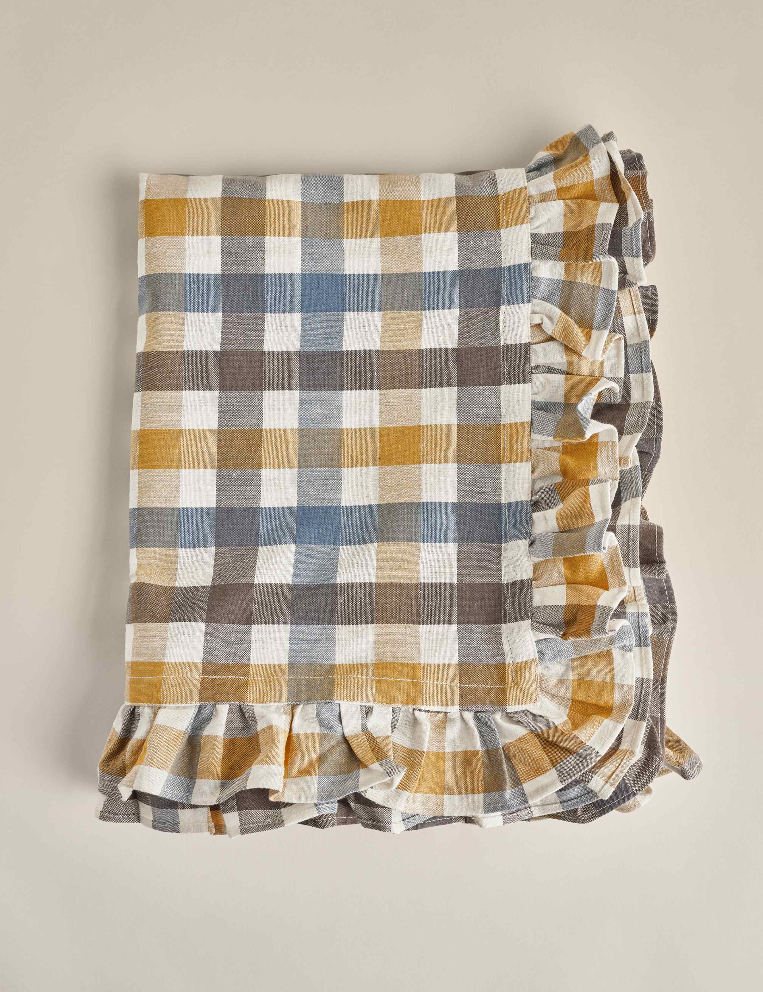 Cotton with Linen Gingham Ruffle Tablecloth 5 of 6