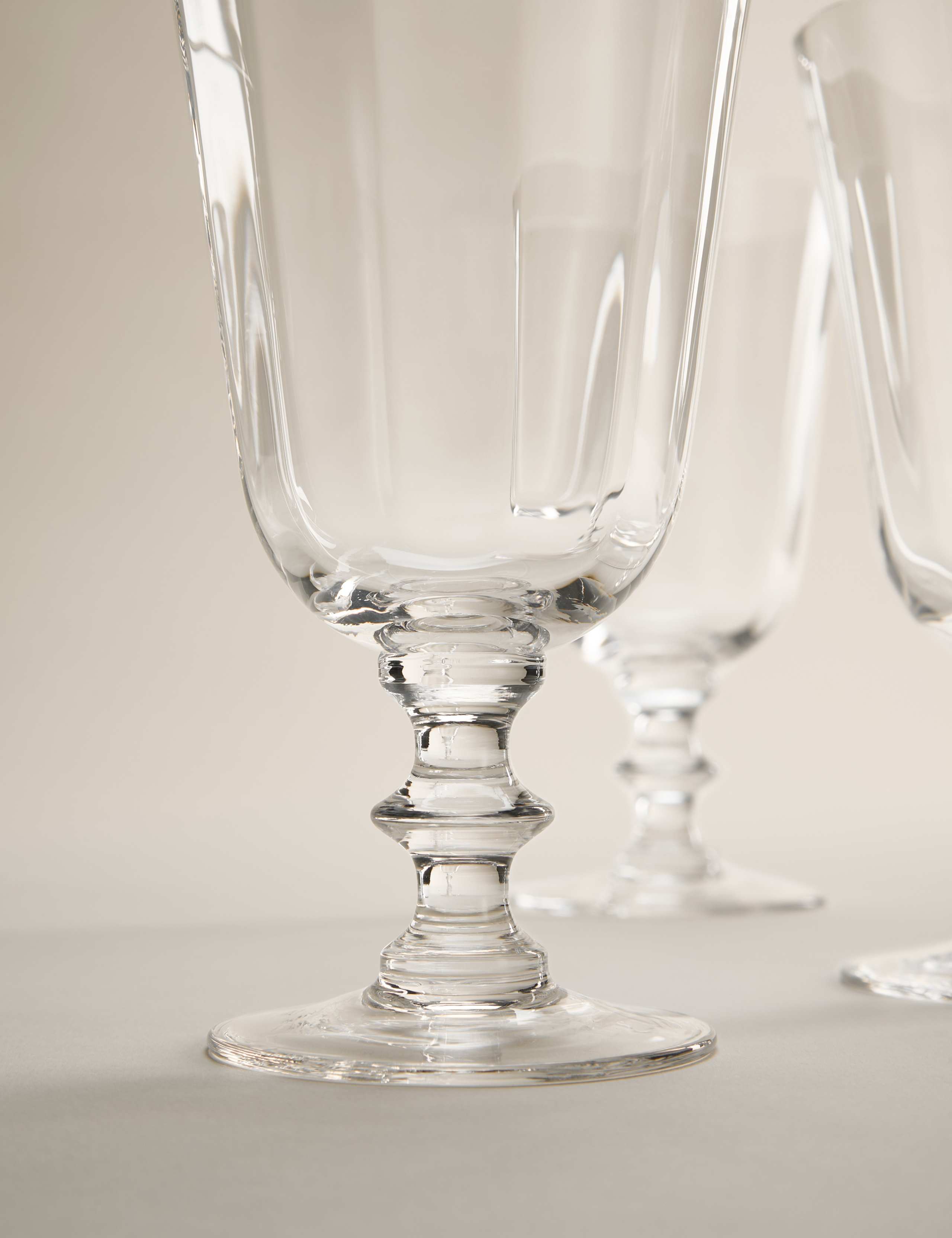 Set of 4 Soda Optic Wine Glasses 3 of 5