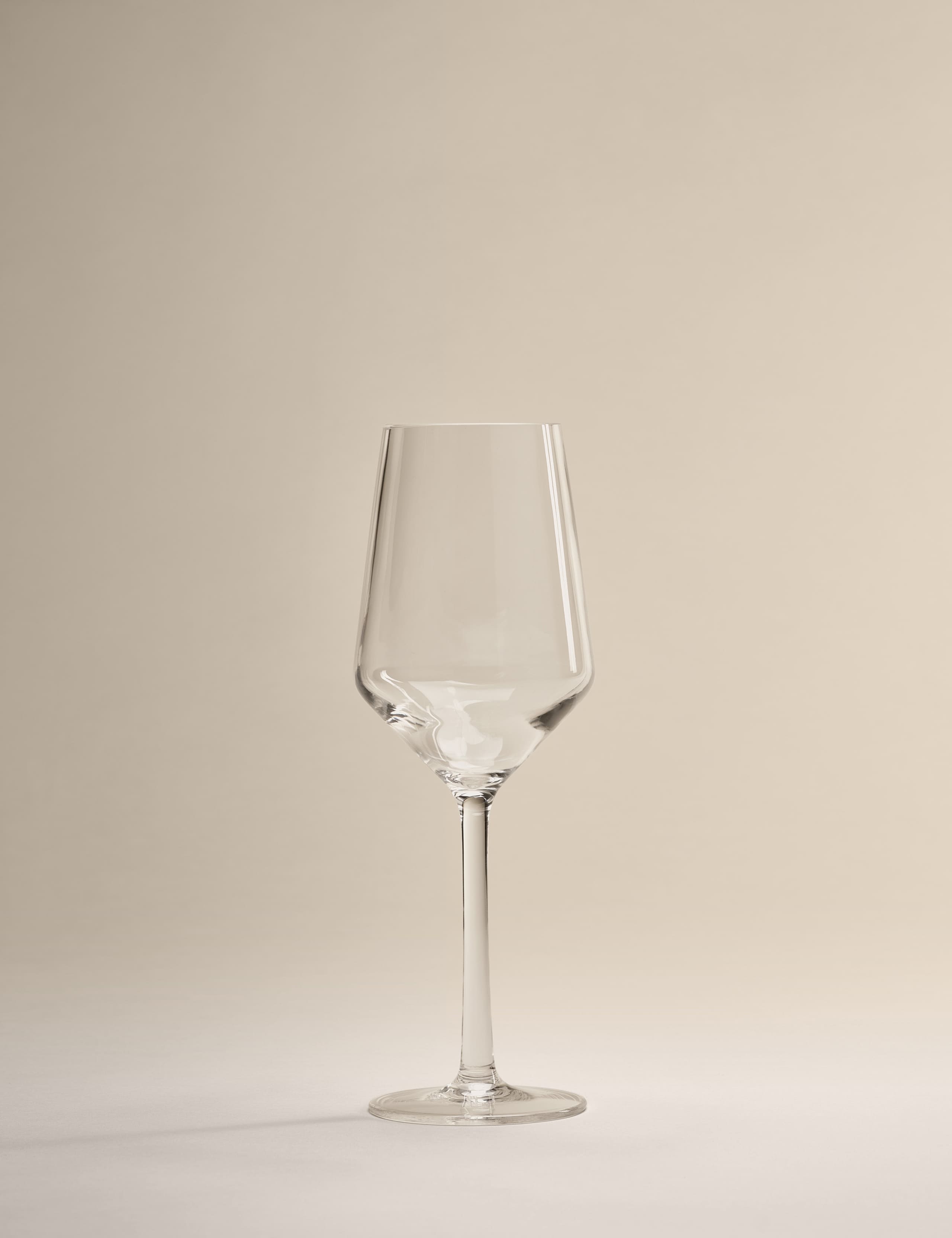Set of 4 Angular Picnic Wine Glasses 3 of 4