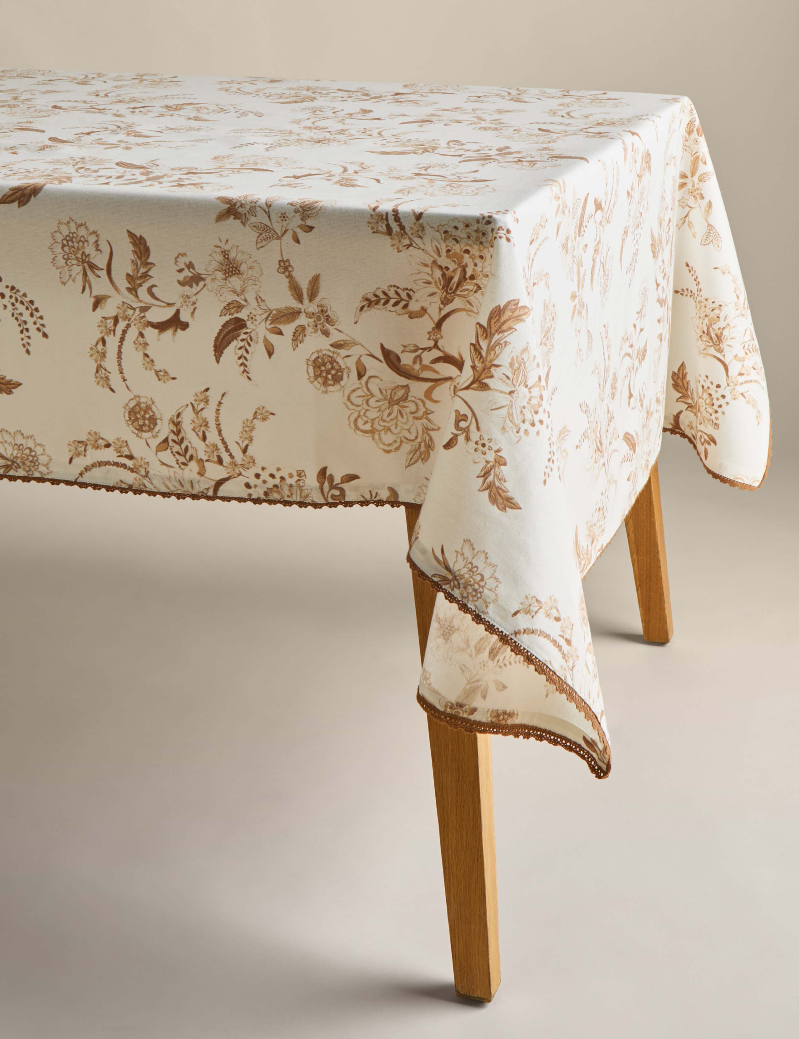 Pure Cotton Chintz Floral Tablecloth 6 of 6