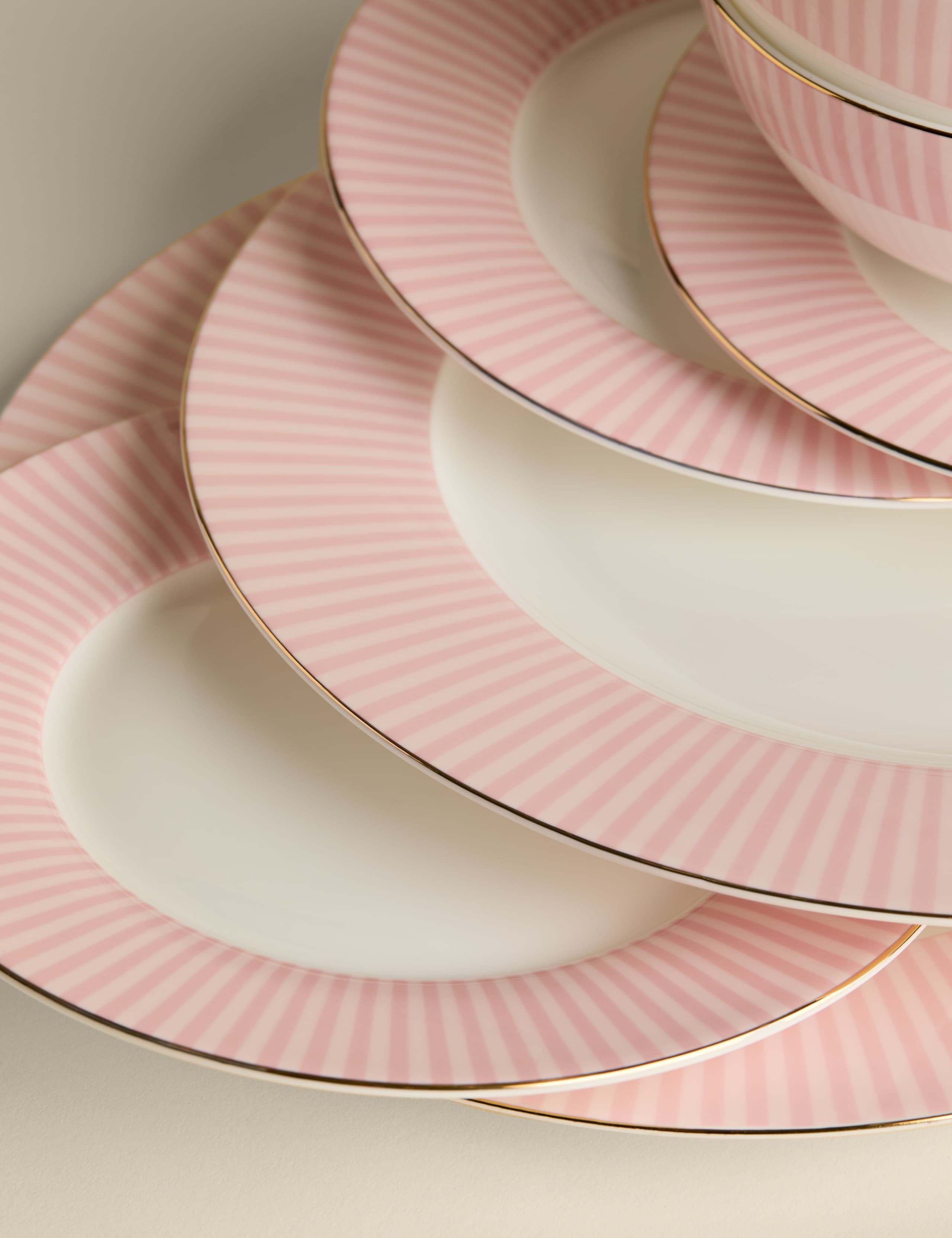 12 Piece Hampton Dinner Set 8 of 8