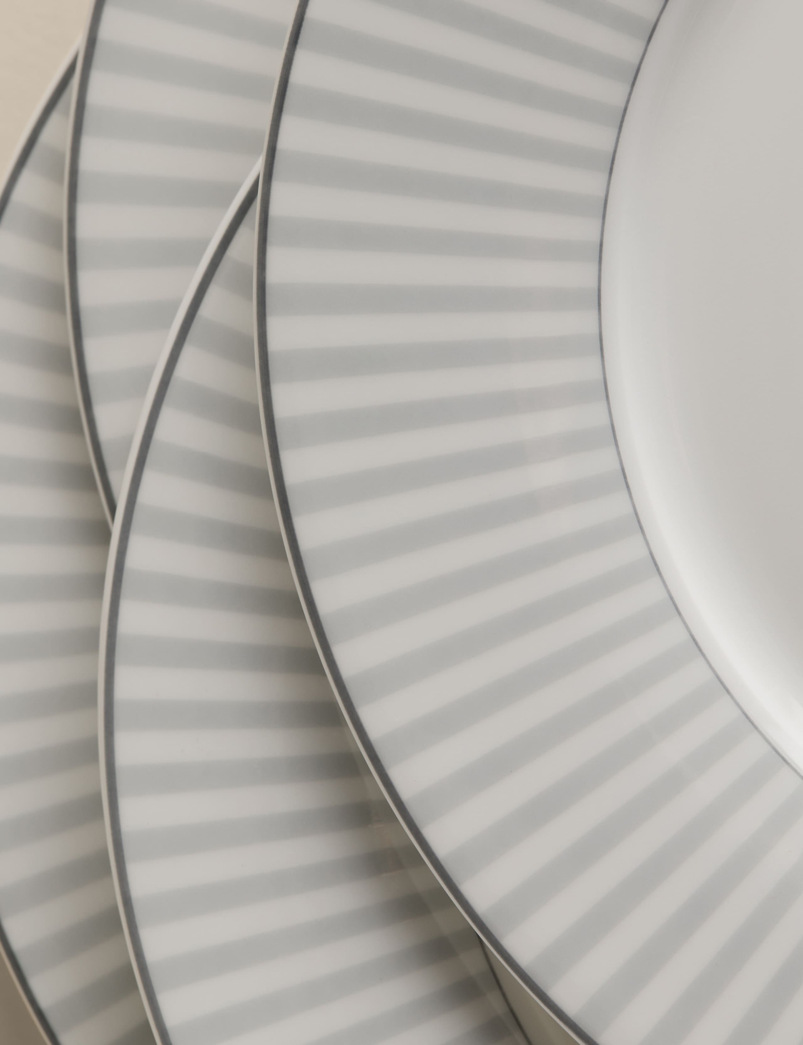 12 Piece Hampton Dinner Set 8 of 8