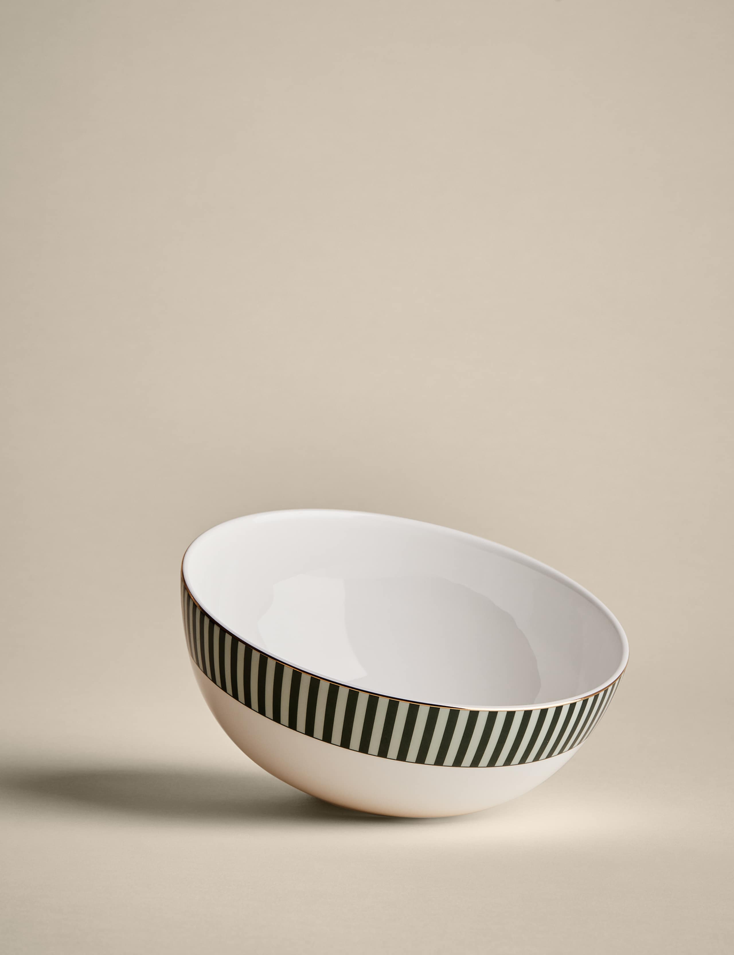 Set of 4 Hampton Cereal Bowls 3 of 4