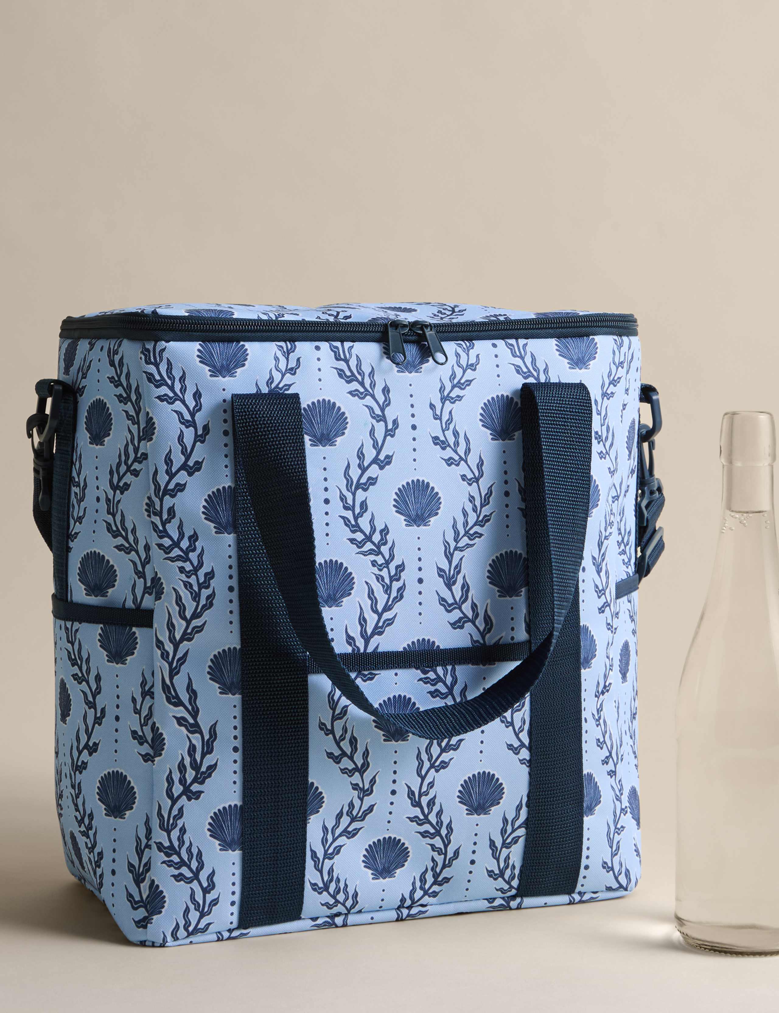 Coastal Picnic Cool Bag 6 of 6