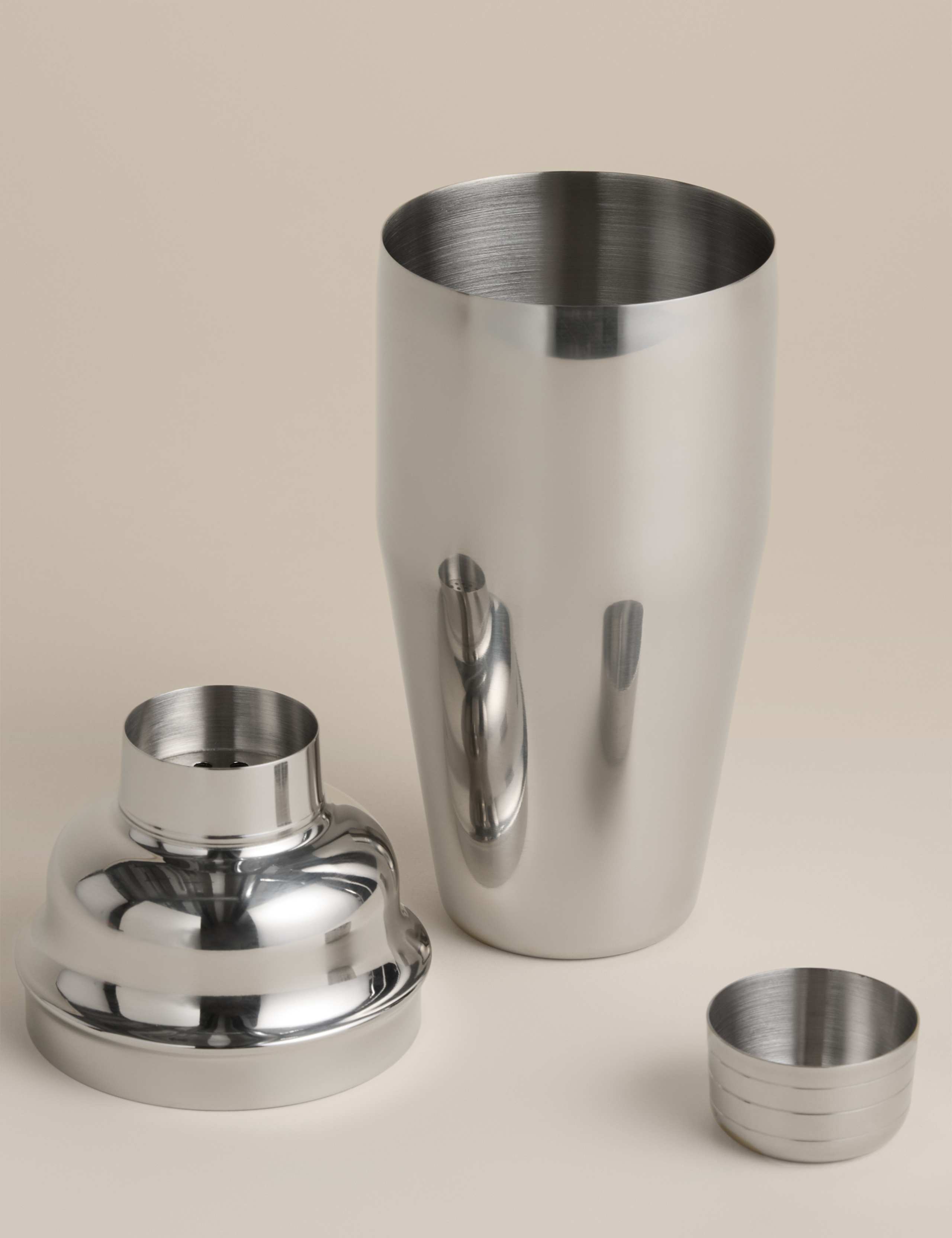 Cocktail Shaker 2 of 4