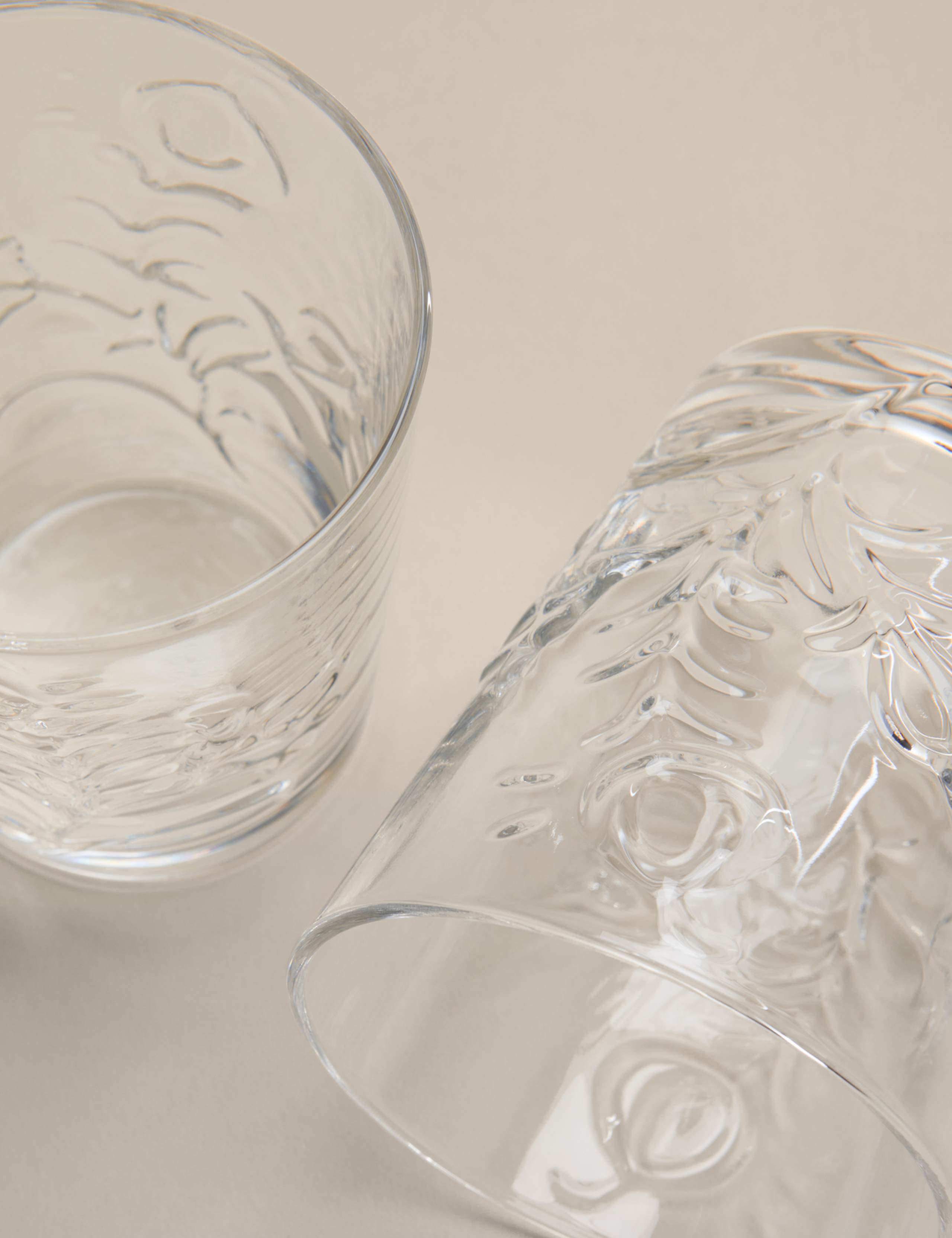 Set of 2 Embossed Floral Tumblers 5 of 6