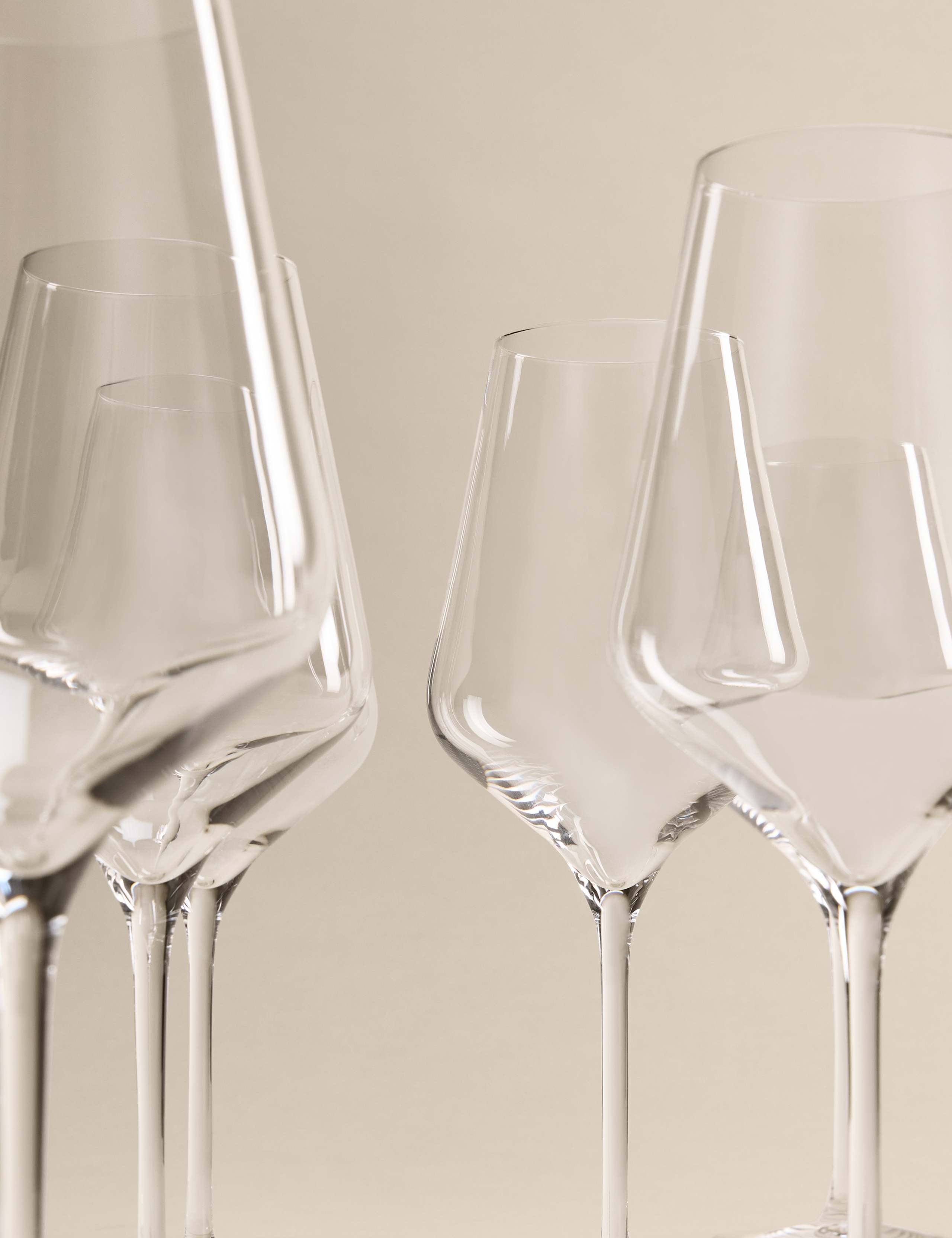 Set of 6 Classic Red Wine Glasses 6 of 6