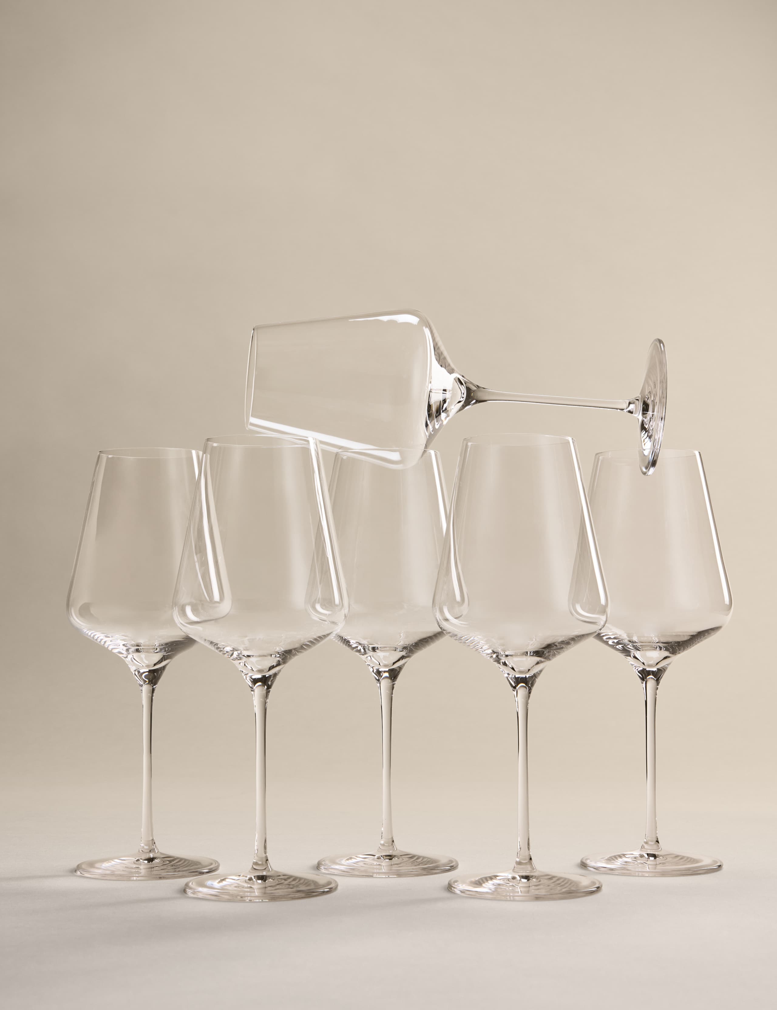 Set of 6 Classic Bordeaux Wine Glasses 1 of 6
