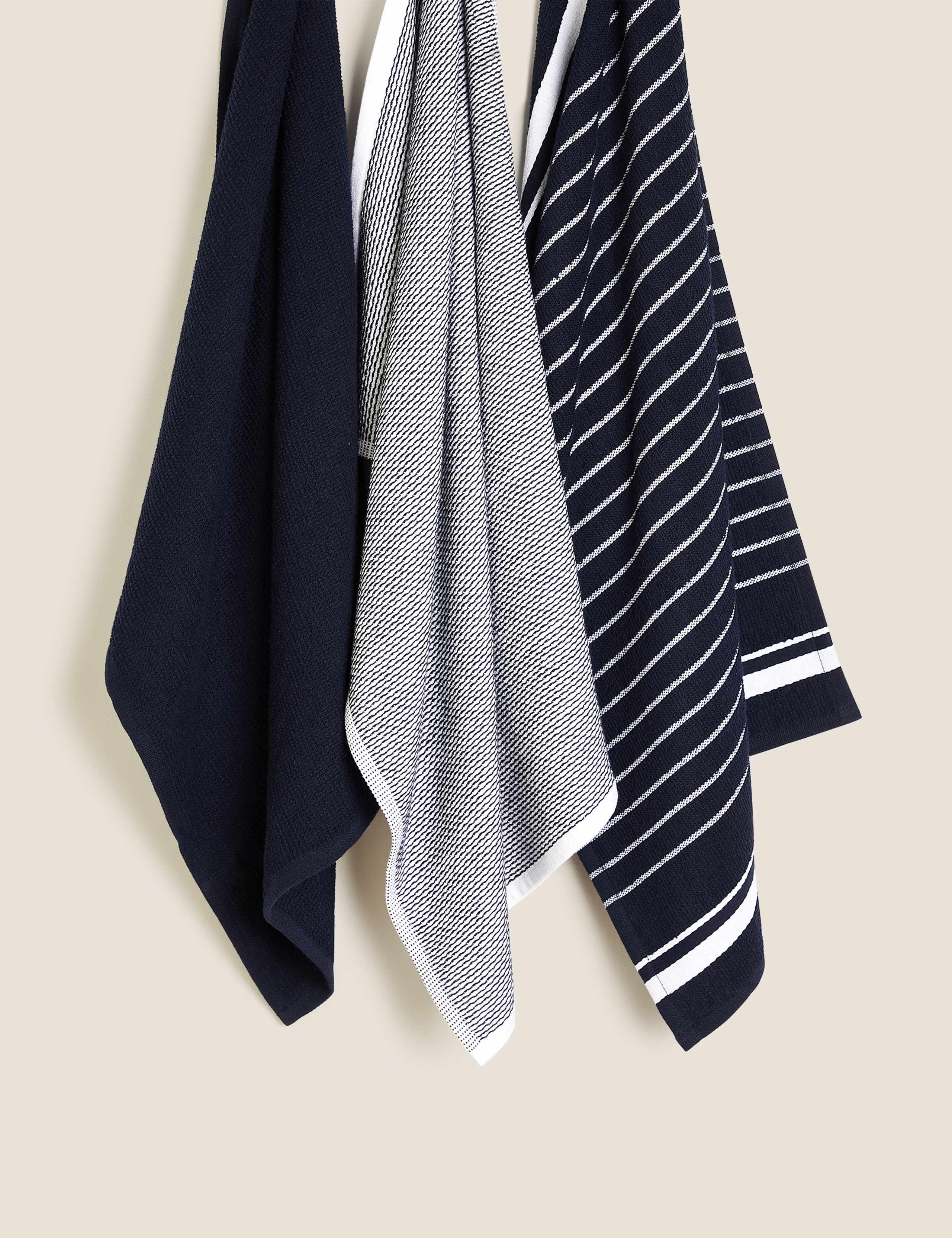 Set of 3 Cotton Rich Tea Towels 3 of 3