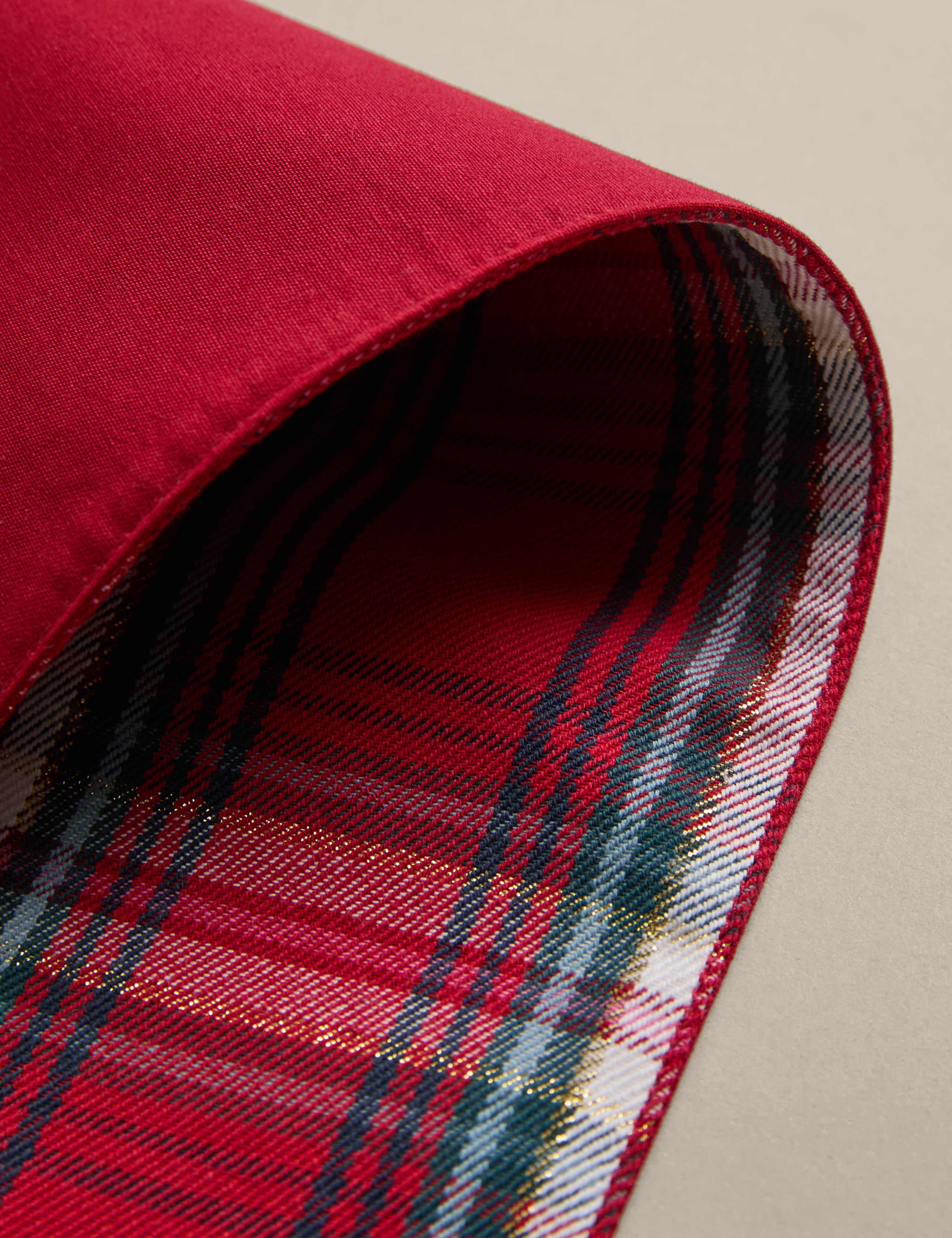 Set of 2 Cotton Rich Tartan Placemats 3 of 3