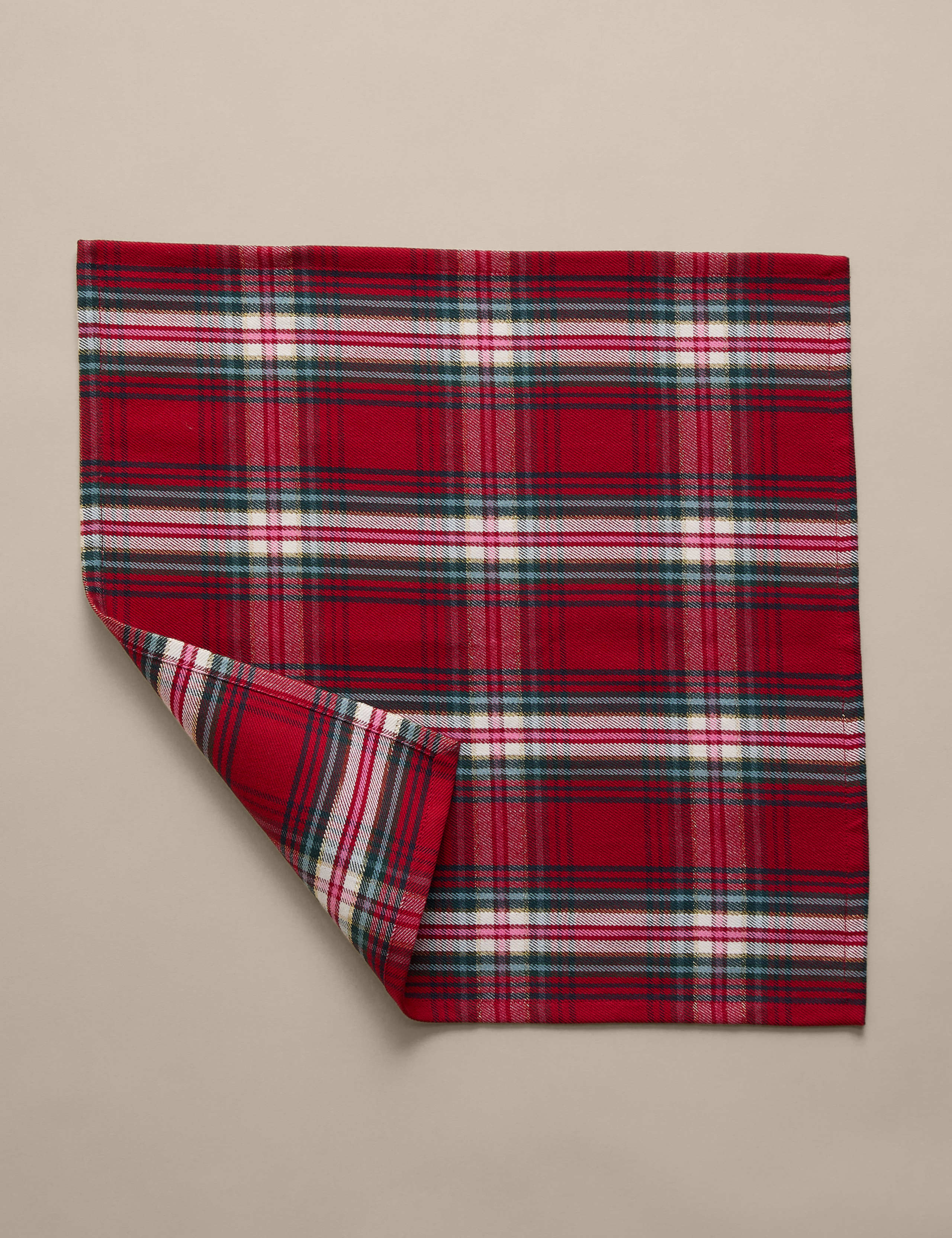 Set of 4 Cotton Rich Tartan Napkins 3 of 5
