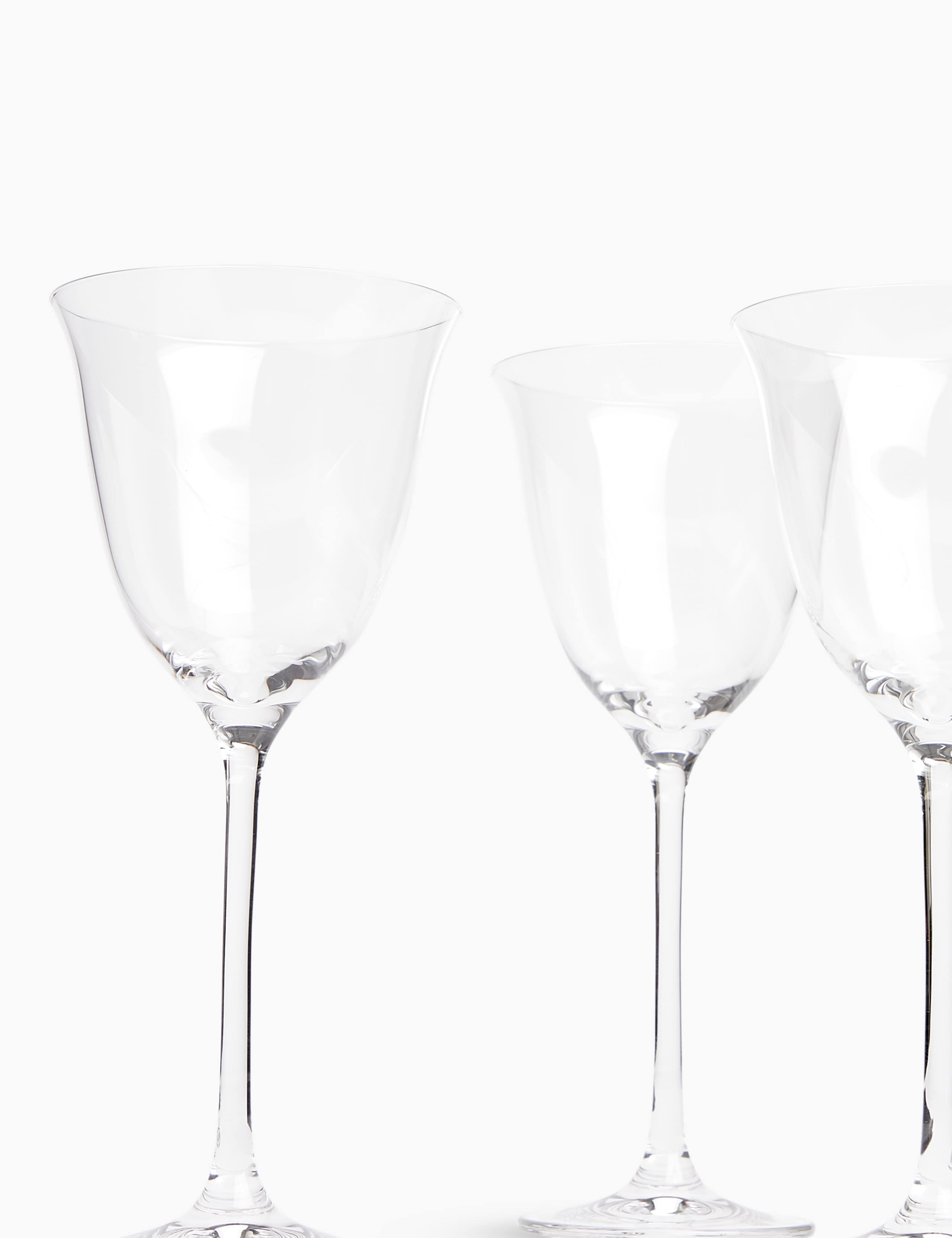 Set of 4 Tulip Crystal Wine Glasses 3 of 3