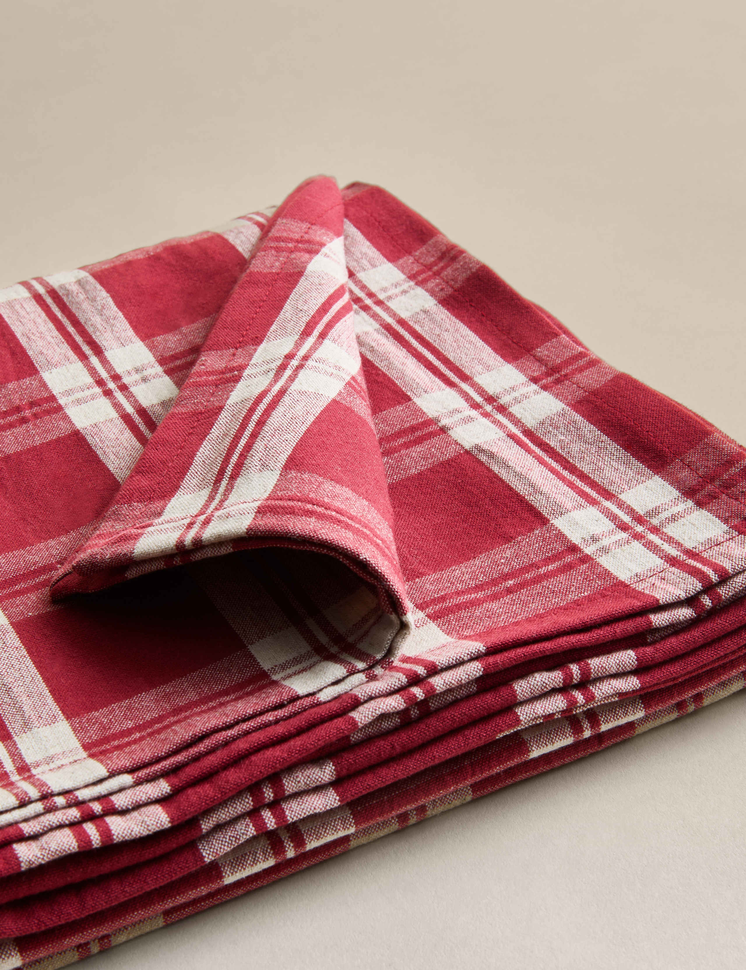 Cotton Rich Checked Christmas Tablecloth 2 of 4