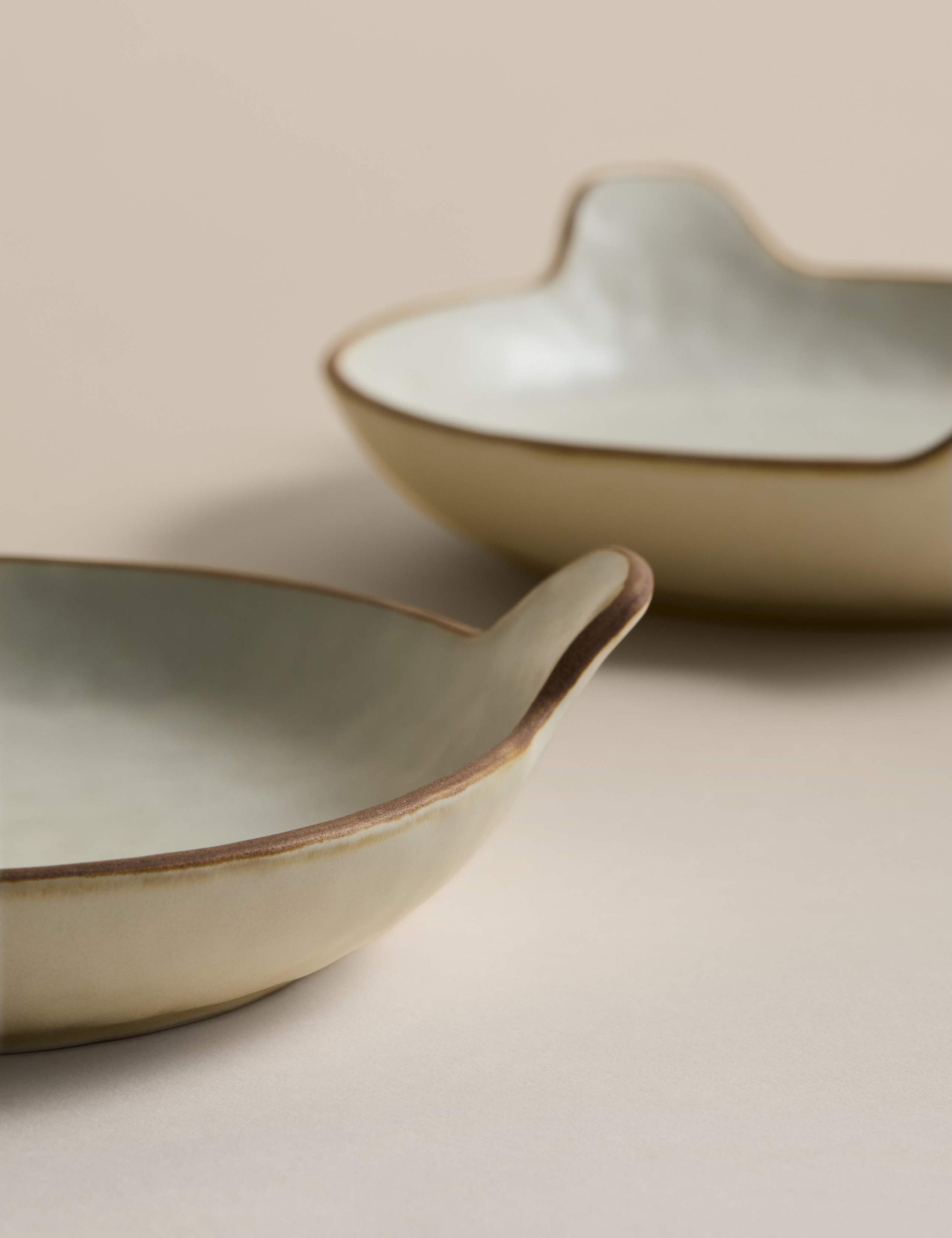 Set of 2 Picky Bits Small Handle Plates 2 of 4