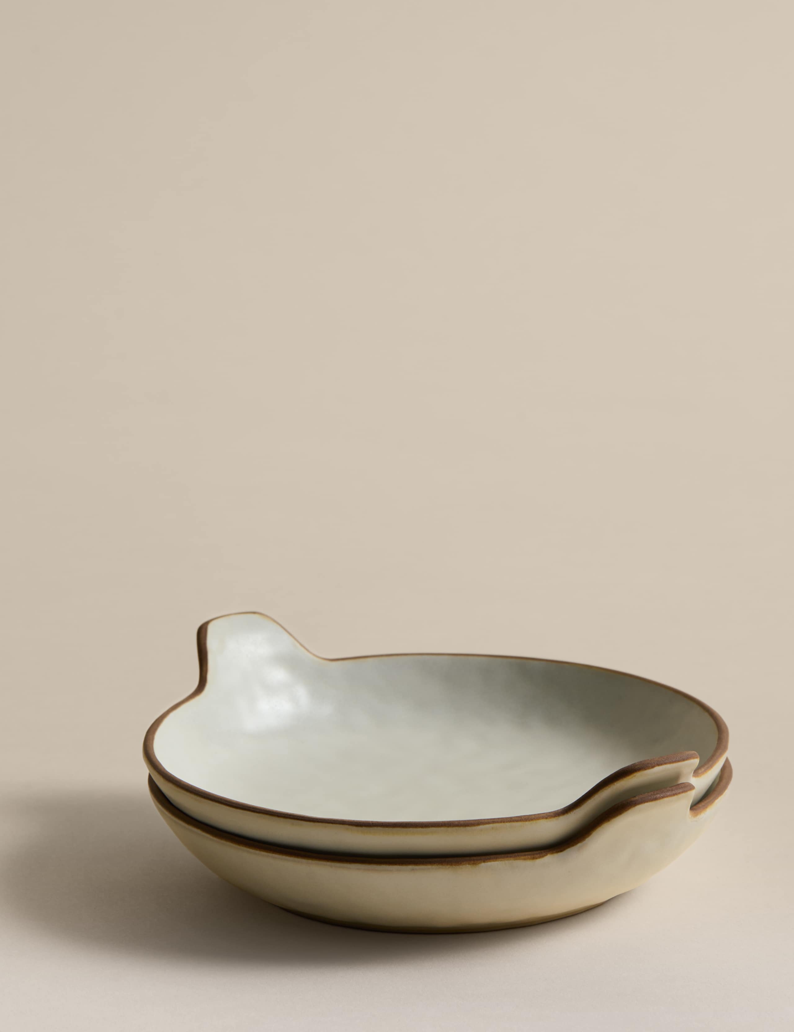 Set of 2 Picky Bits Small Handle Plates 3 of 4