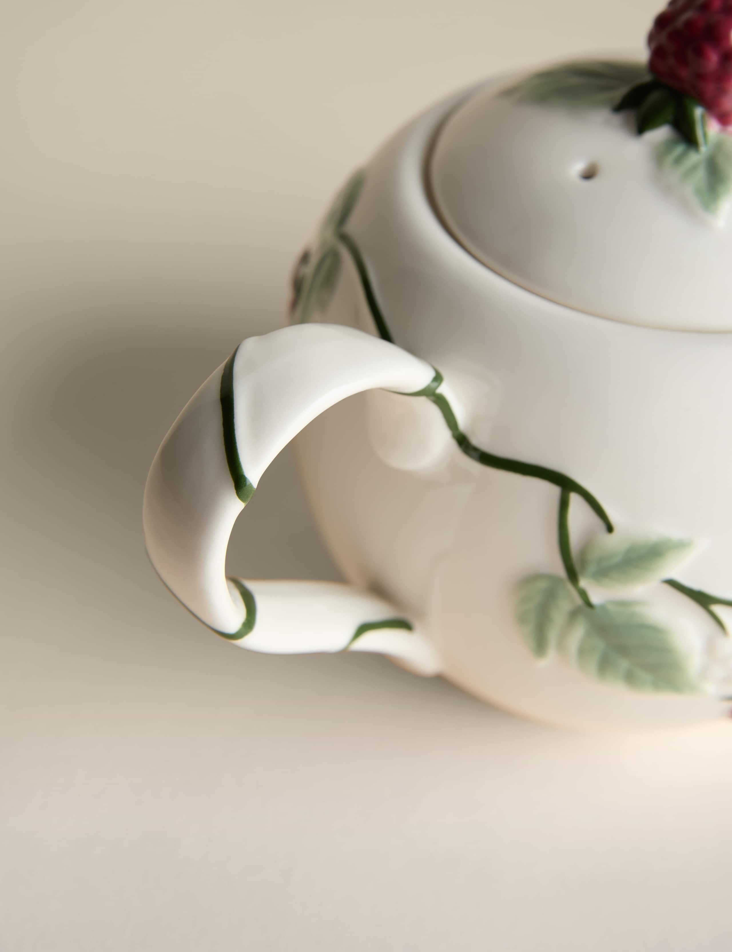 Bramble Teapot 5 of 6