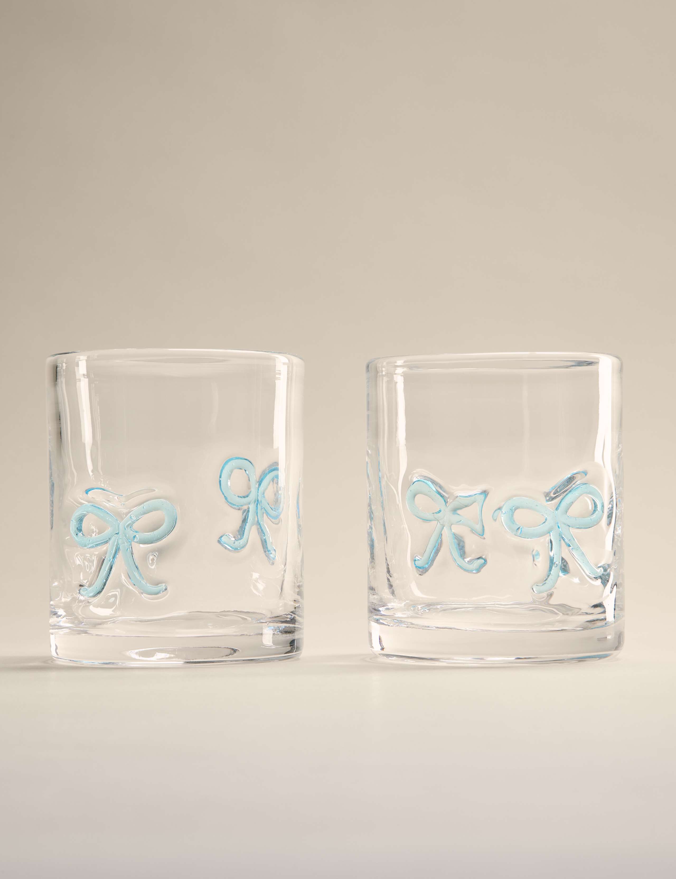 Set of 2 Bow Tumblers 3 of 4