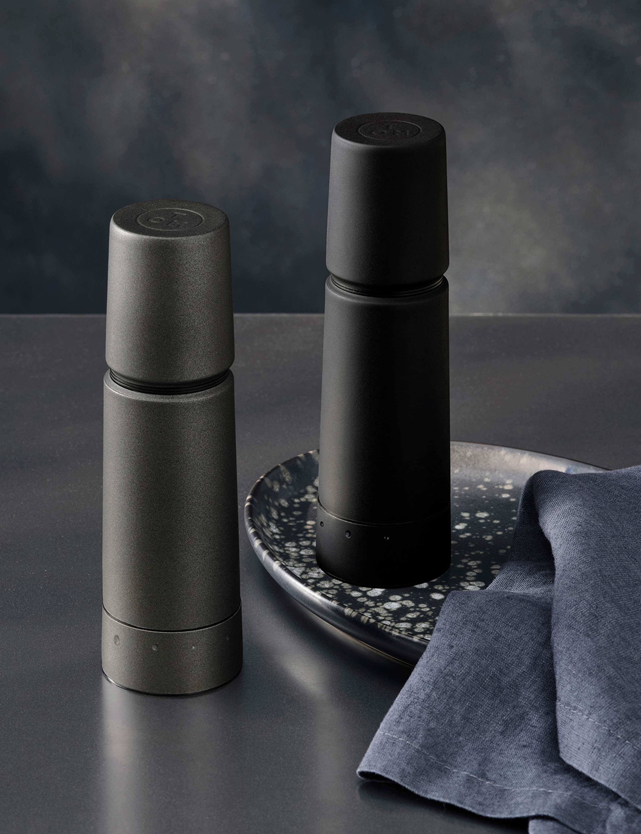 Stainless Steel Salt & Pepper Mills 1 of 7