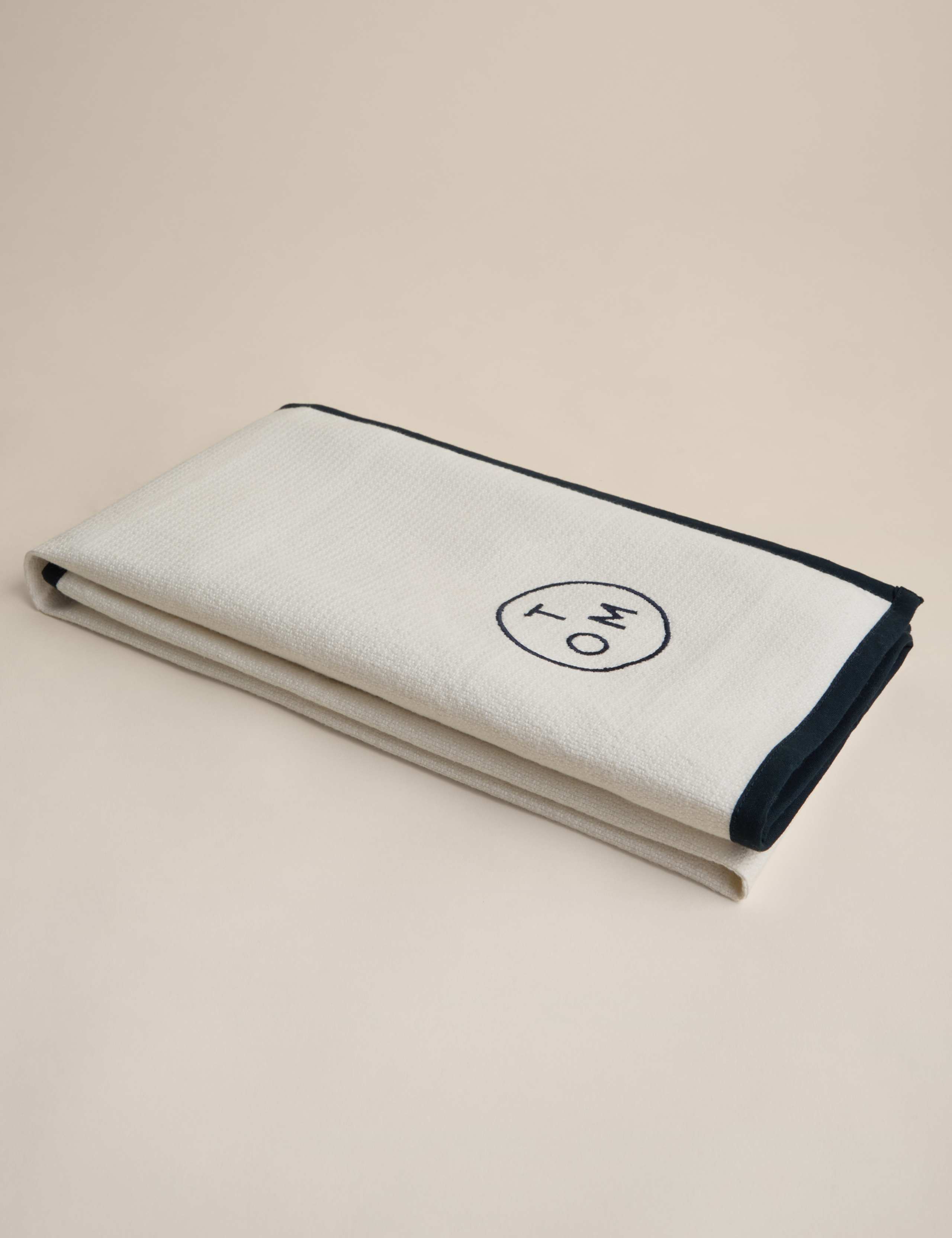 Pure Cotton Navy Trim Chef's Cloth 2 of 7