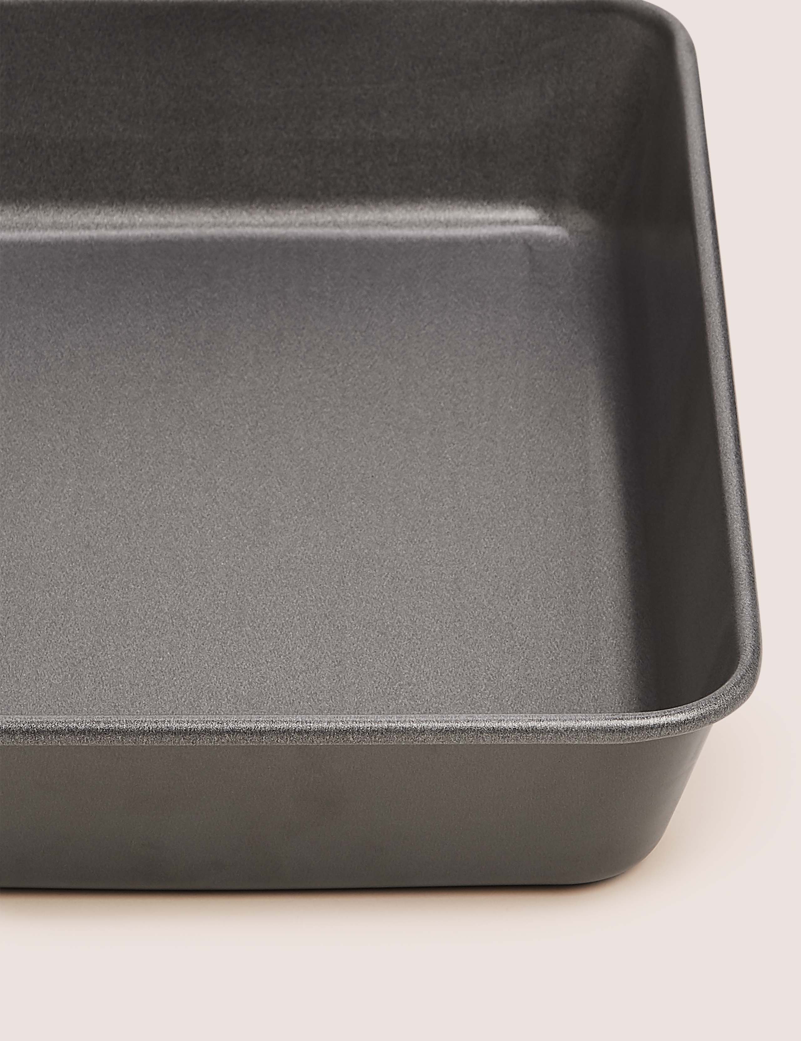 Set of 3 Carbon Steel Roasting Trays 3 of 5