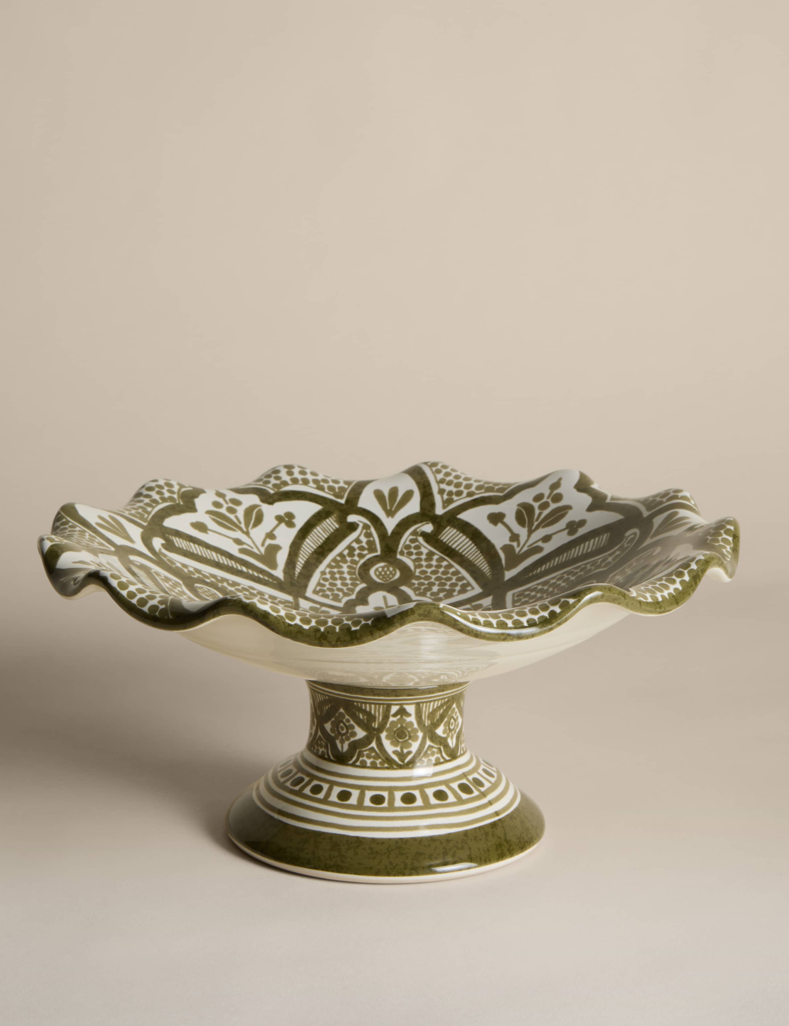 Ruffle Folk Footed Bowl 2 of 5