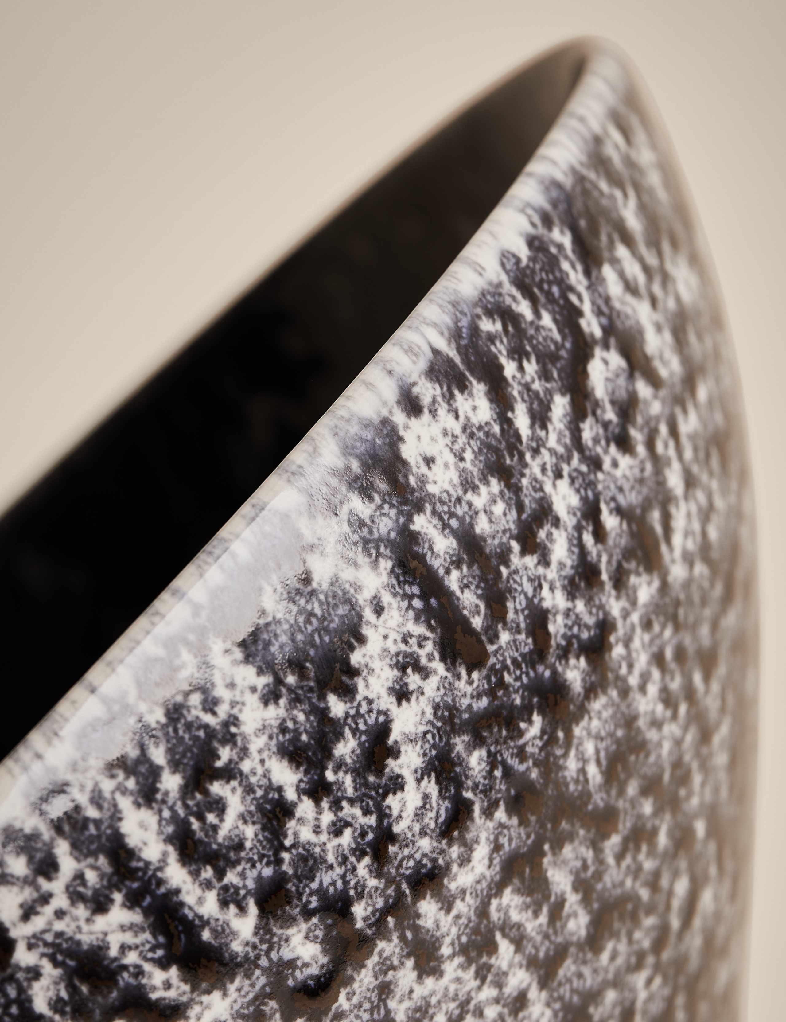 Reactive Serving Bowl 4 of 5