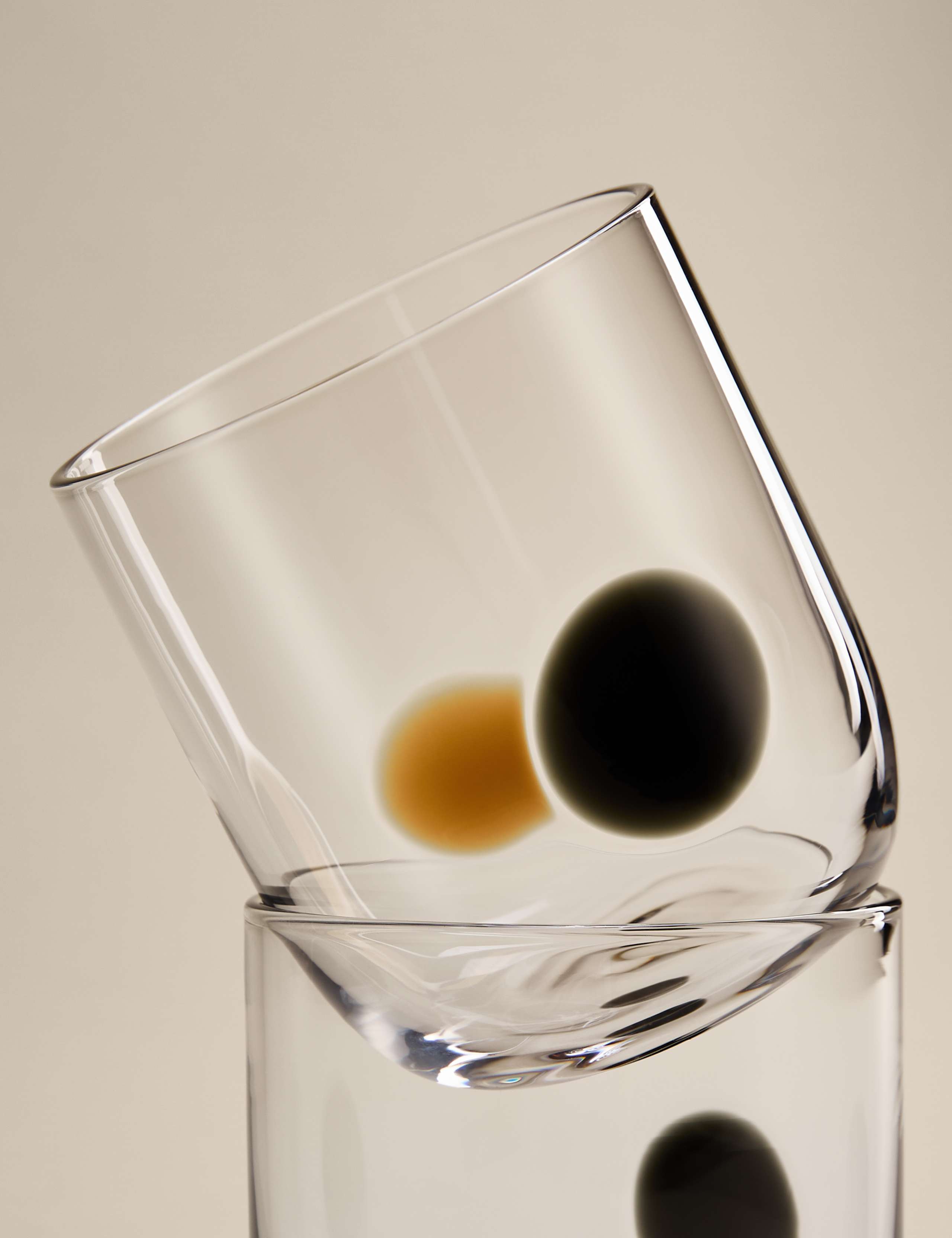 Set of 2 Dot Tumblers 3 of 5