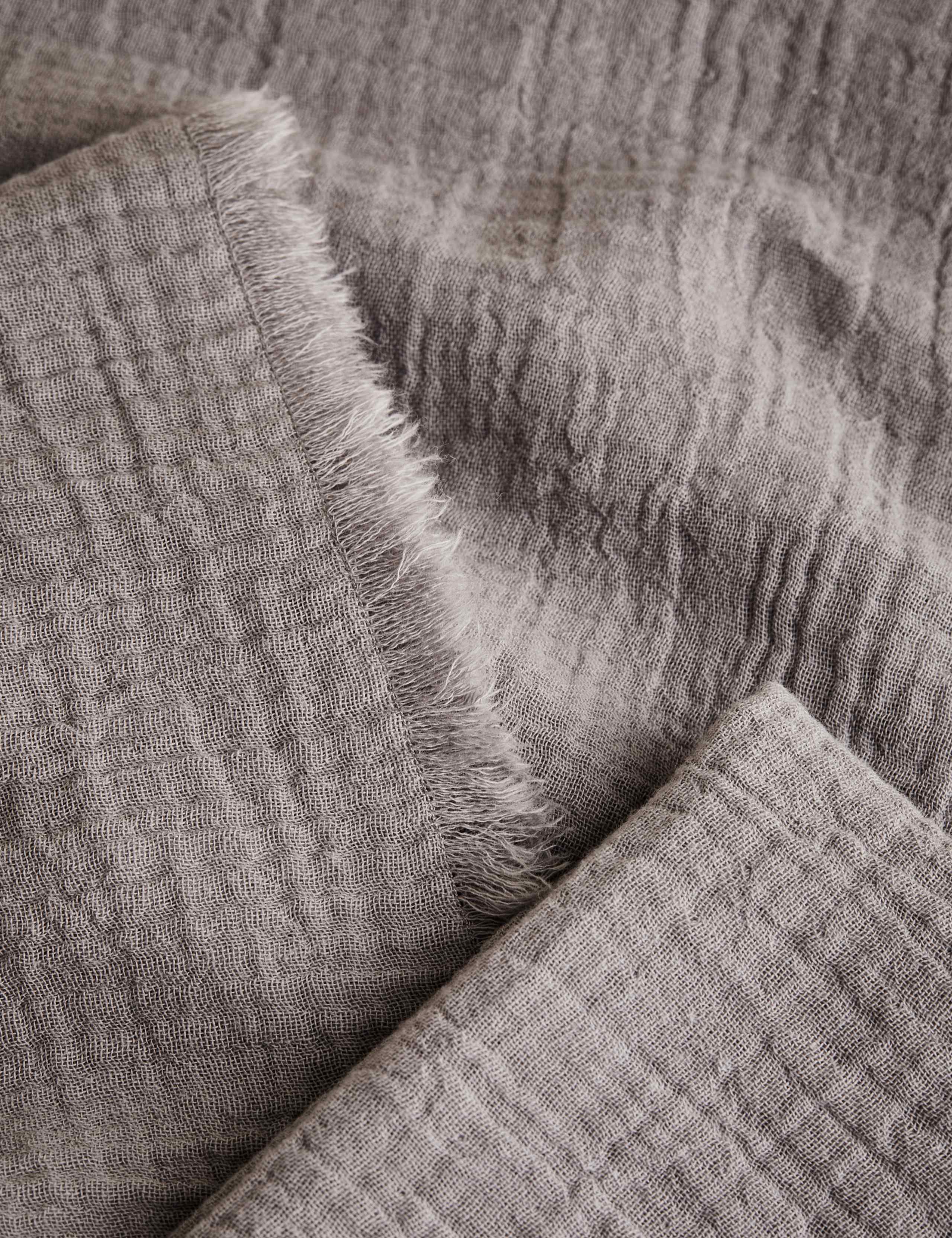 Set of 4 Frayed Edge Muslin Napkins 5 of 6