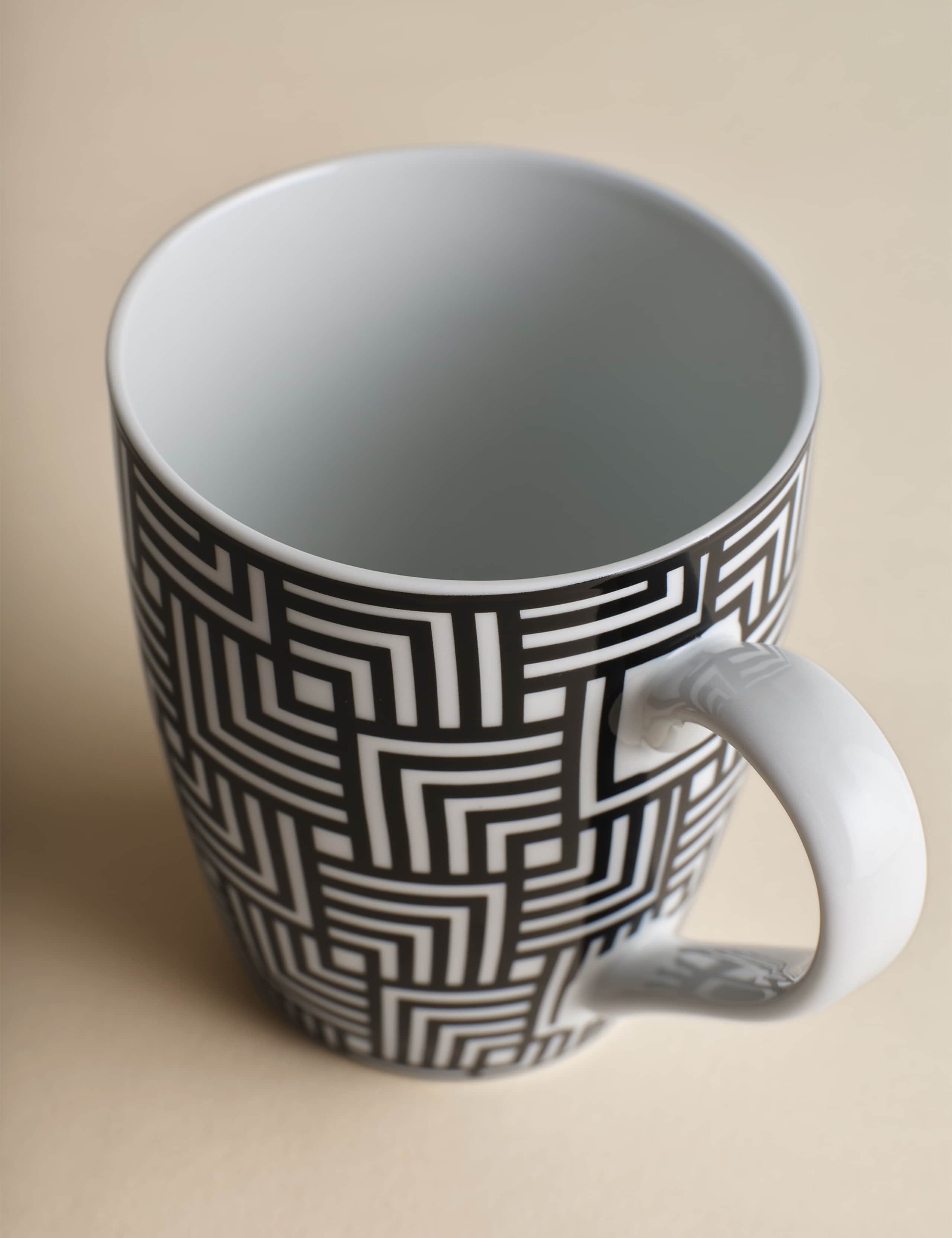 Set of 4 Geometric Mugs 3 of 4