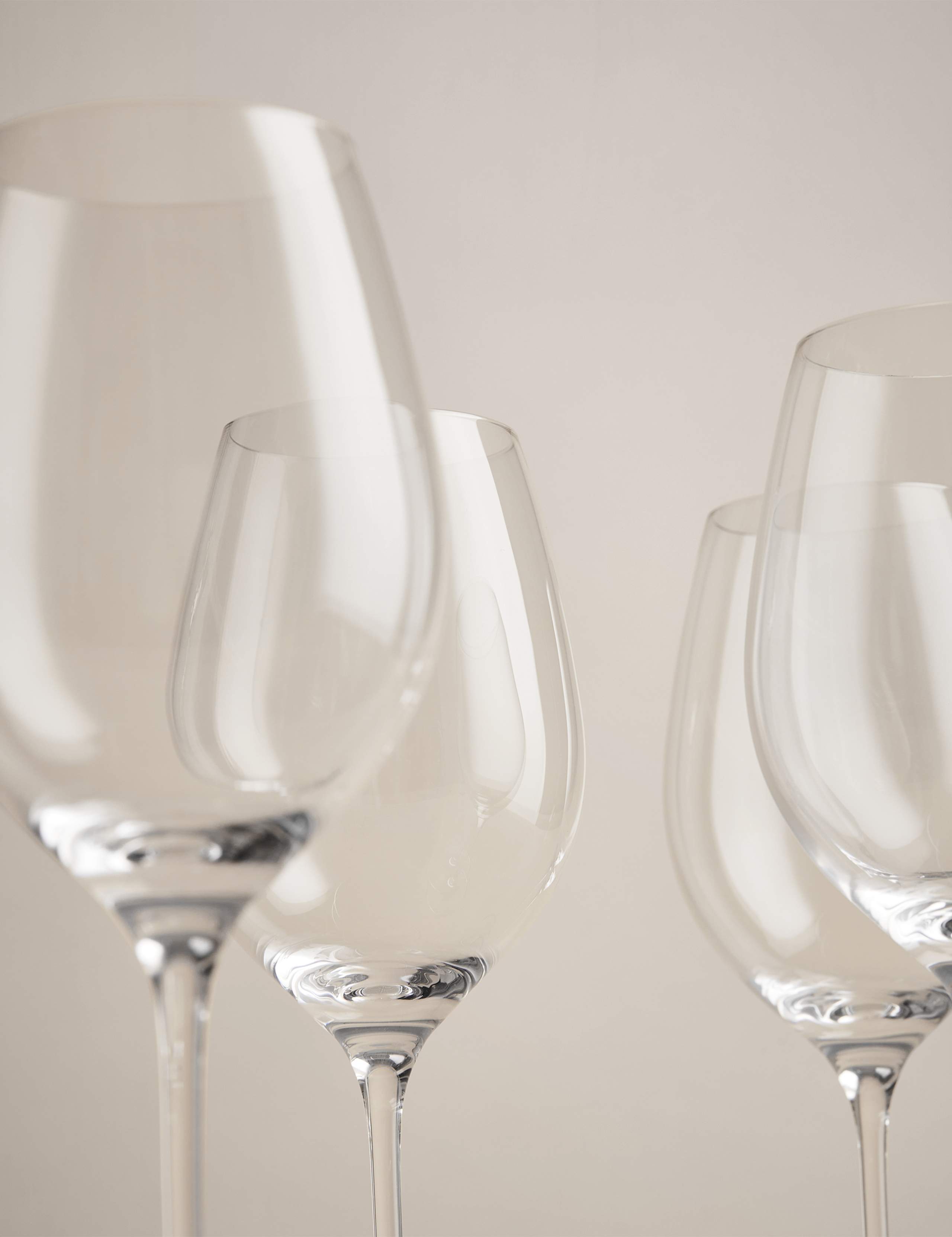 Set of 4 Maxim Red Wine Glasses 5 of 6
