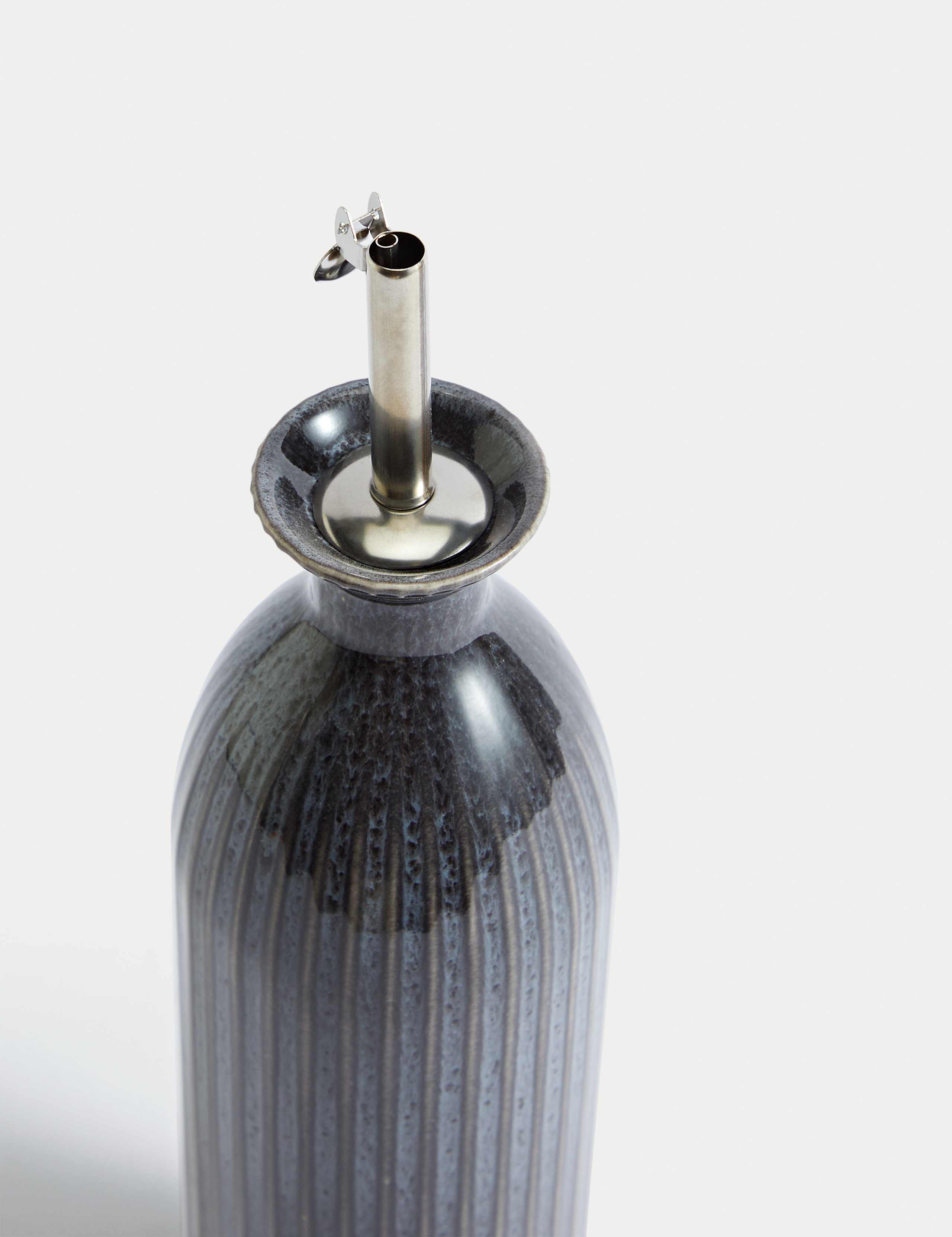 Ribbed Oil & Vinegar Pourer 3 of 6