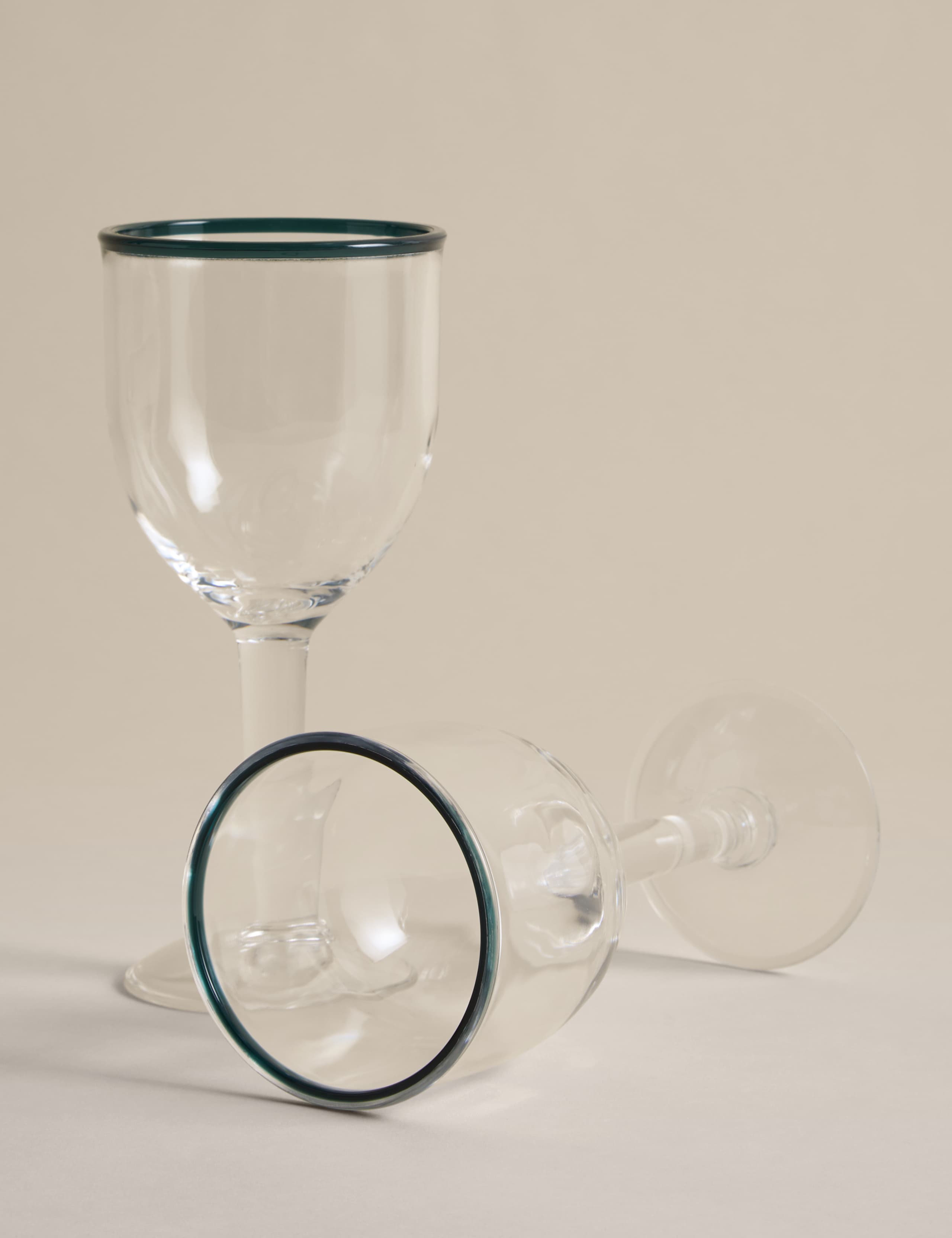 Set of 4 Contrast Rim Picnic Wine Glasses 4 of 4