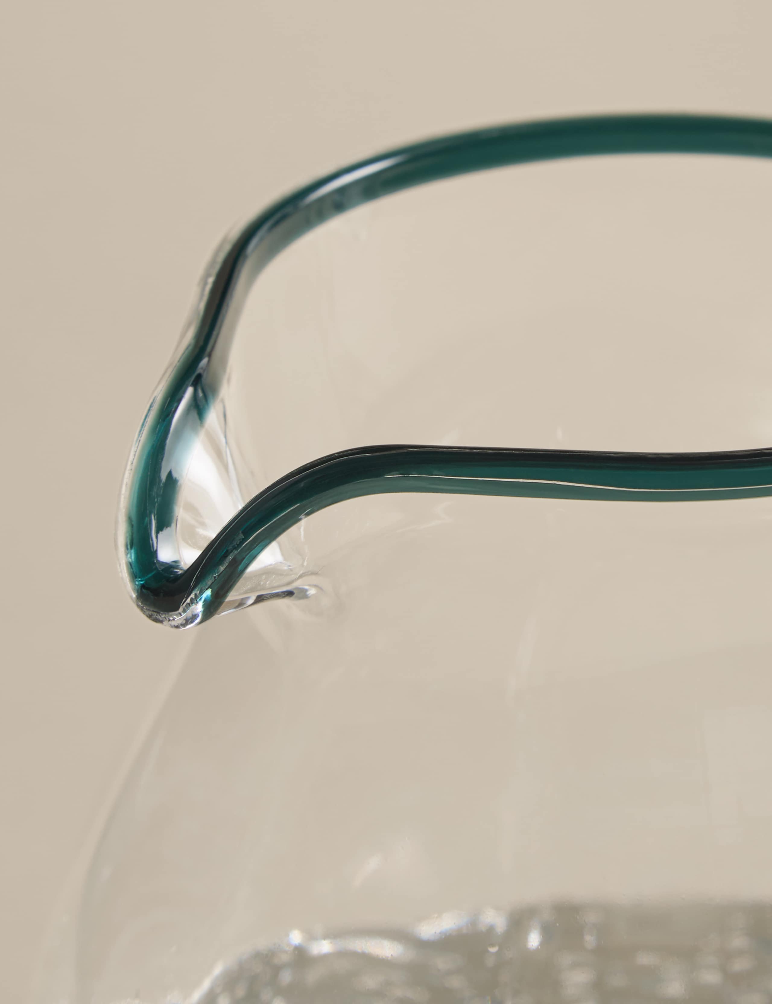 Contrast Rim Acrylic Picnic Jug 4 of 4