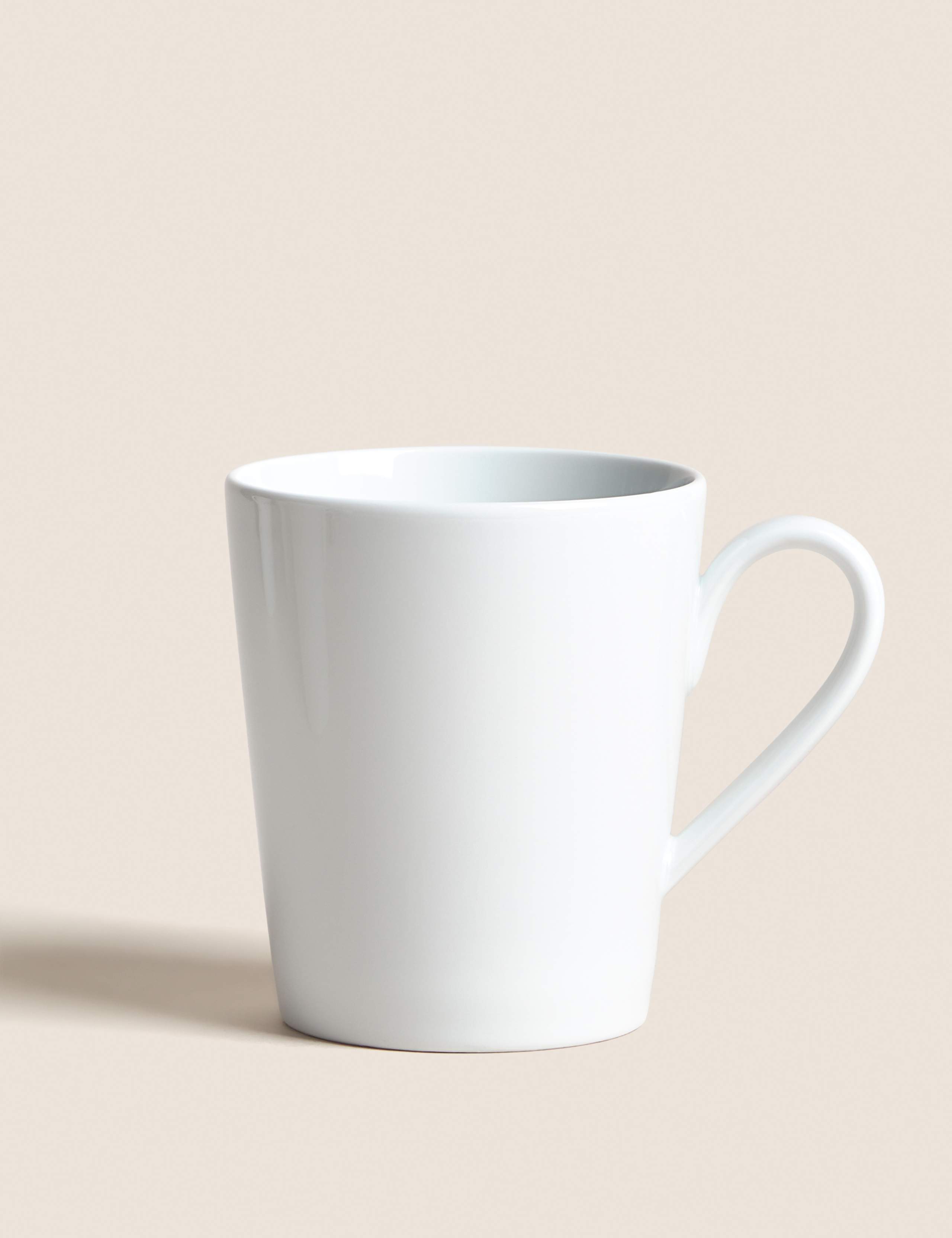 Set of 4 Maxim Mugs 2 of 4