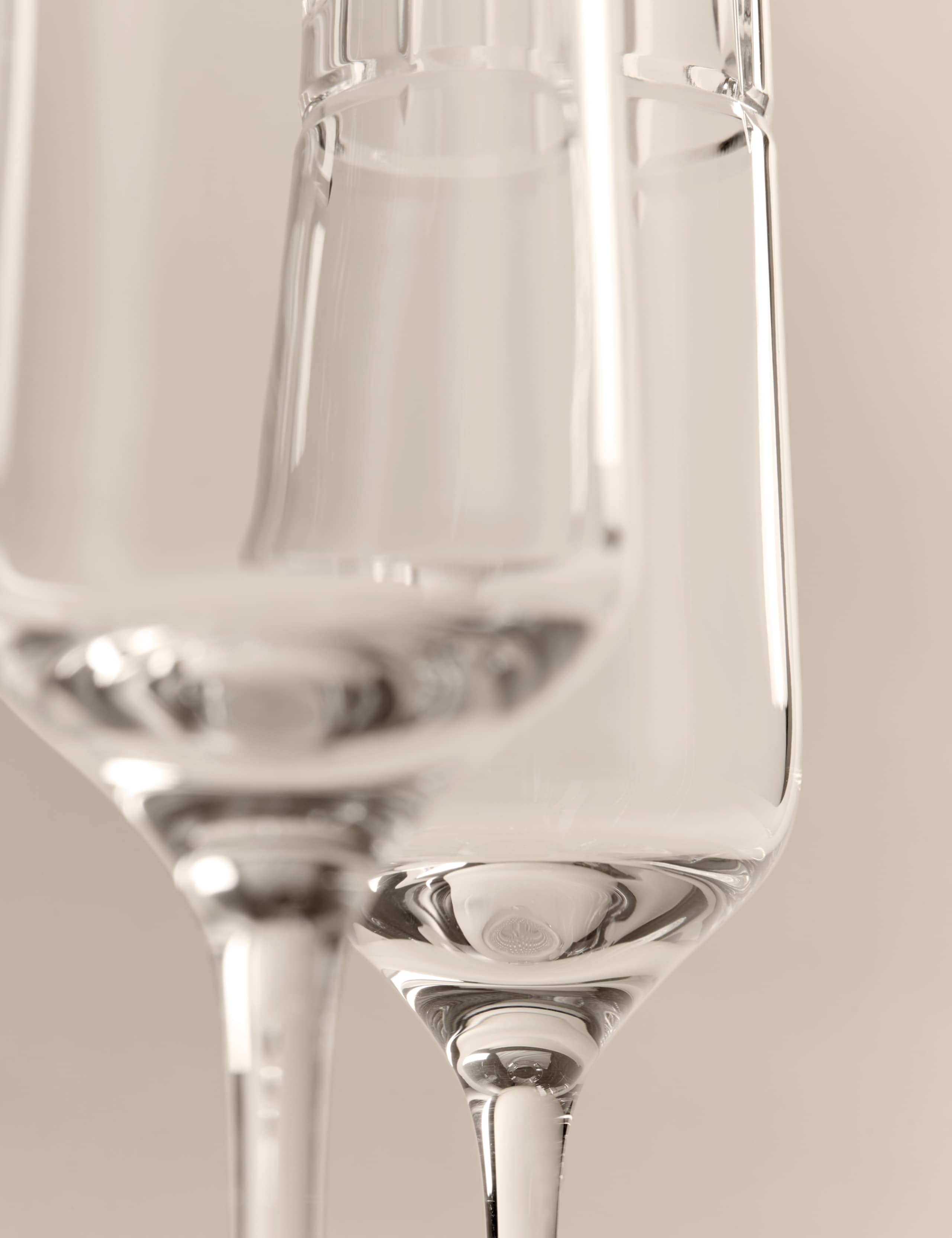 Set of 4 Etched Champagne Flutes 3 of 8